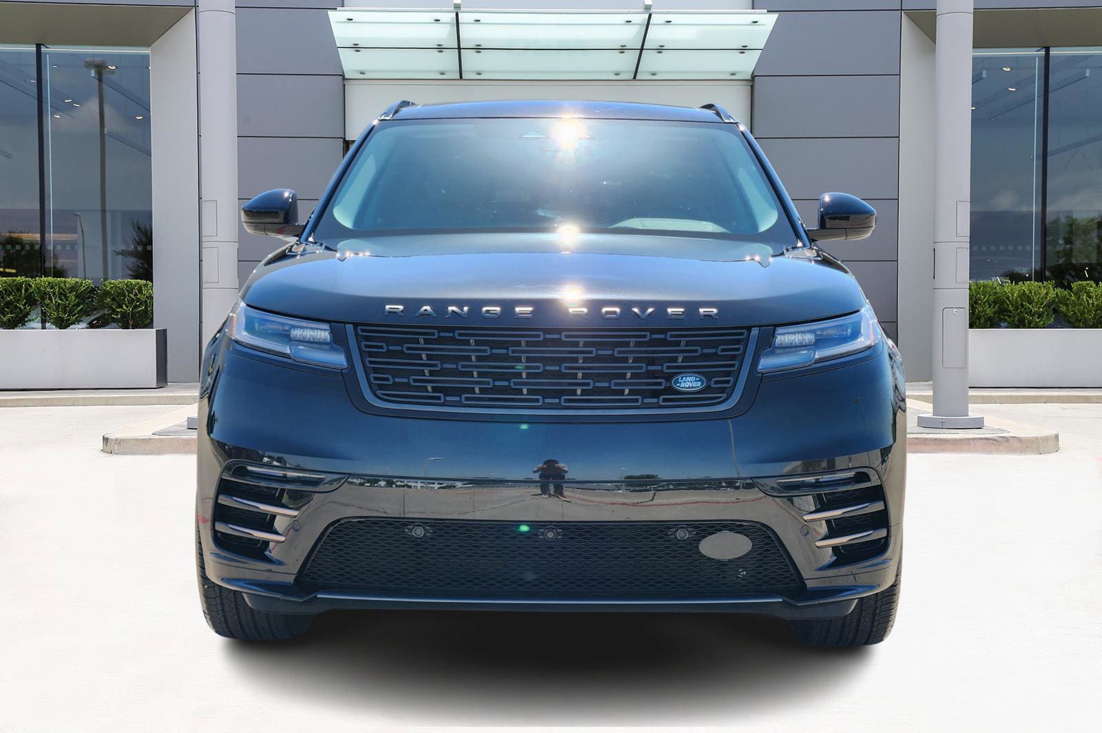 Certified 2025 Land Rover Range Rover Velar Dynamic SE with VIN SALYL2EXXSA804307 for sale in Dfw, TX