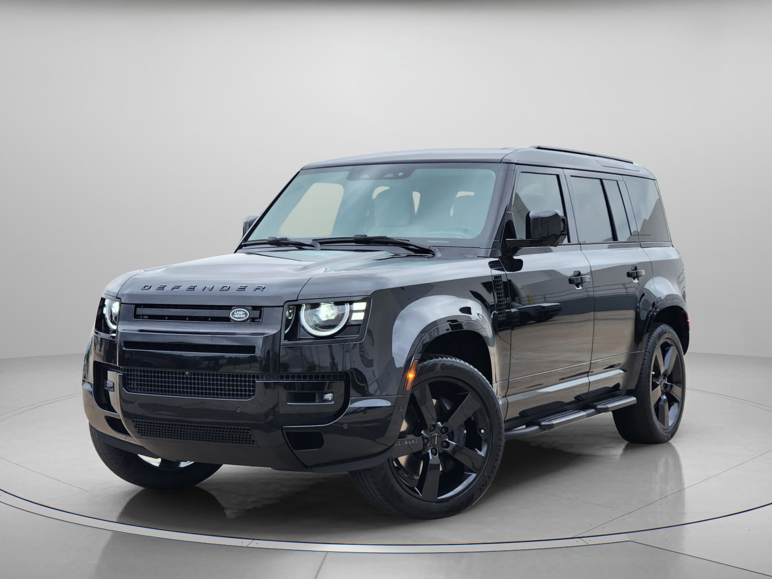 2026 Land Rover Defender 110 X-Dynamic SE P400's photo