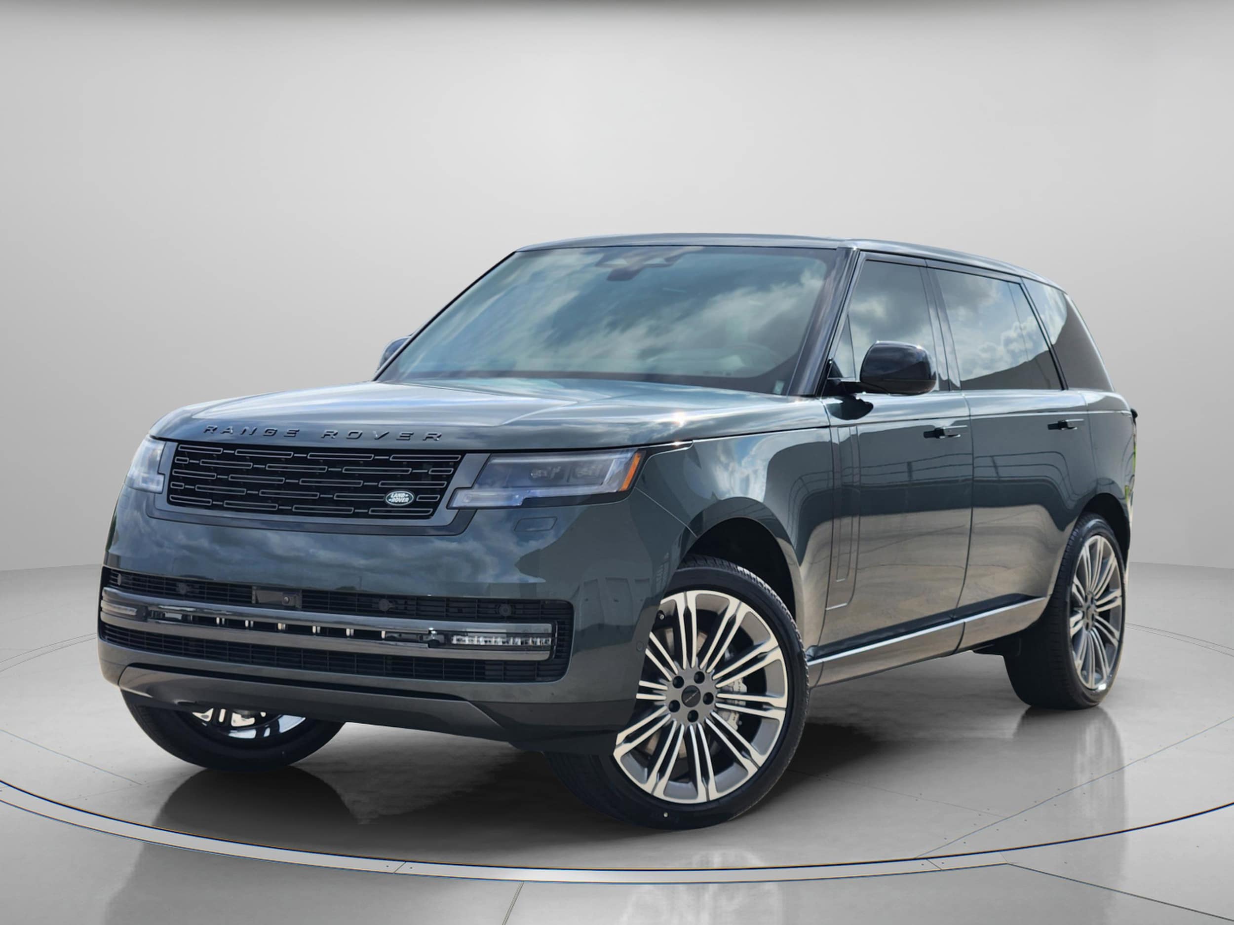 2026 Land Rover Range Rover 4.4 SE LWB 7's photo