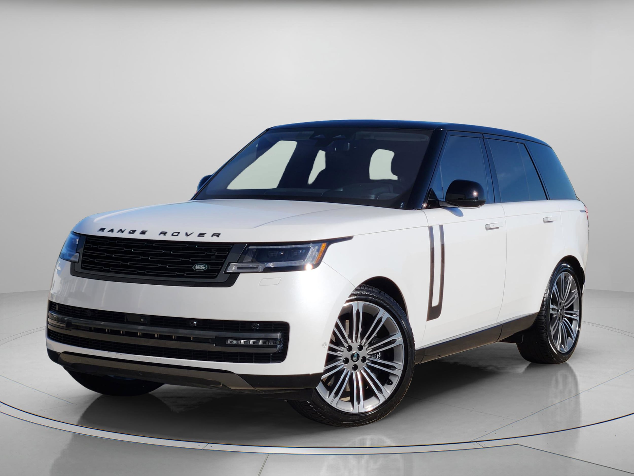 2023 Land Rover Range Rover 4.4 SE SWB's photo
