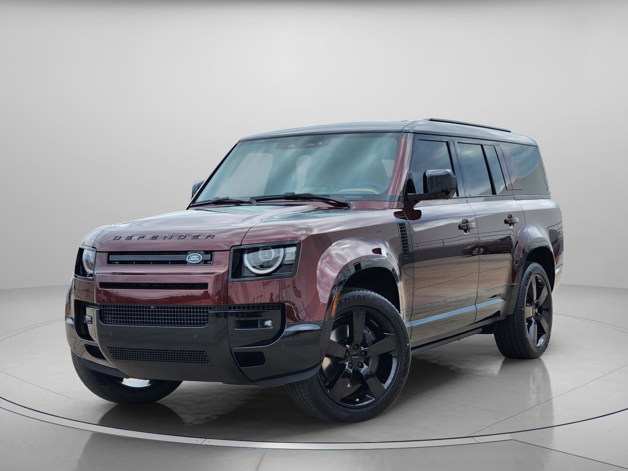 2026 Land Rover Defender 130 X-Dynamic SE P400's photo
