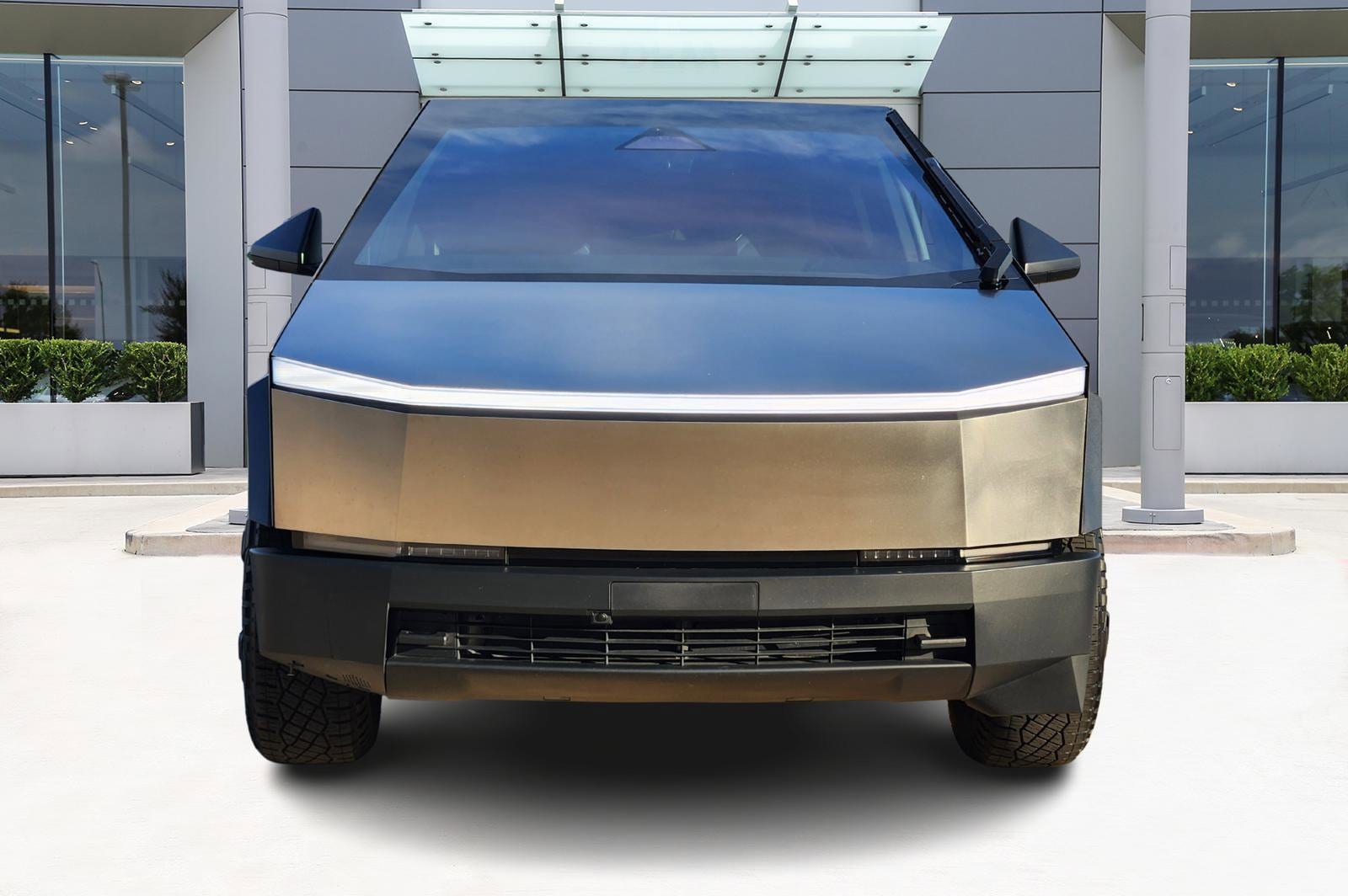 Used 2024 Tesla Cybertruck Base with VIN 7G2CEHED9RA016120 for sale in Dallas, TX