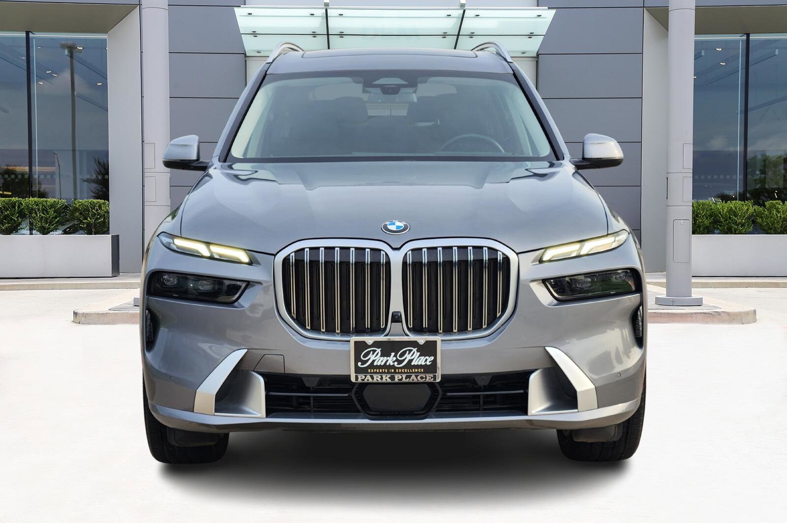 Used 2023 BMW X7 40i with VIN 5UX23EM02P9R06856 for sale in Dfw, TX
