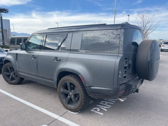 2025 Land Rover Defender V8