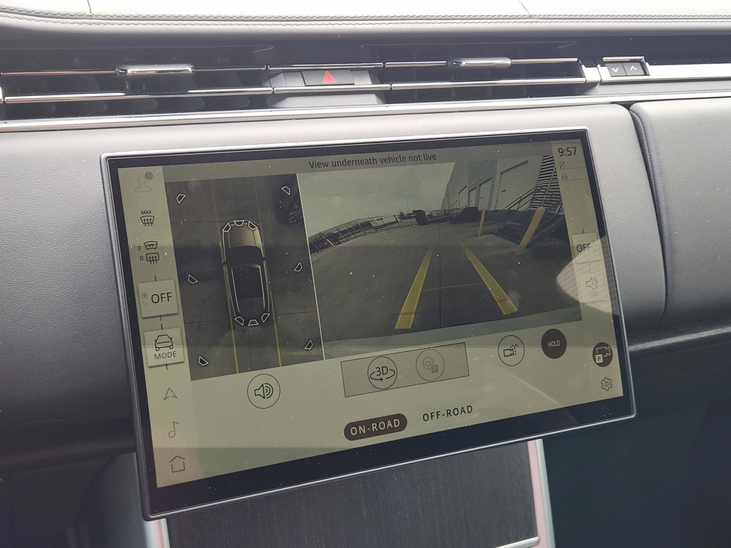 2025 Land Rover Range Rover SE - Photo 14