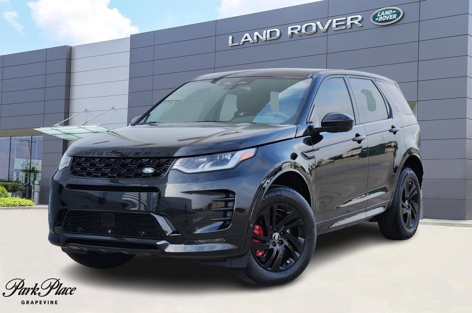 2025 Land Rover Discovery Sport Dynamic SE's photo