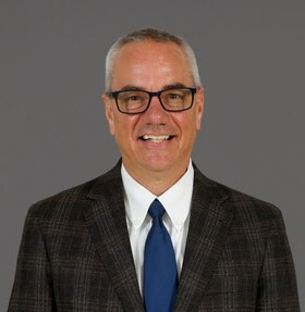 Staff member Mark Kinard from ID_577d00