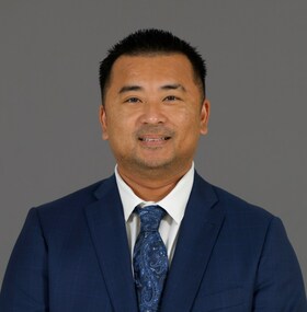 Staff member Quan Nguyen from ID_577d00