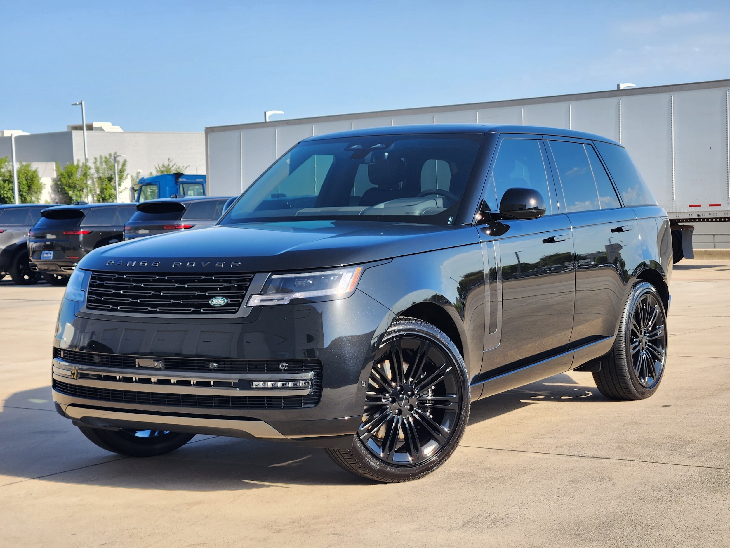 New 2026 Land Rover Range Rover SE