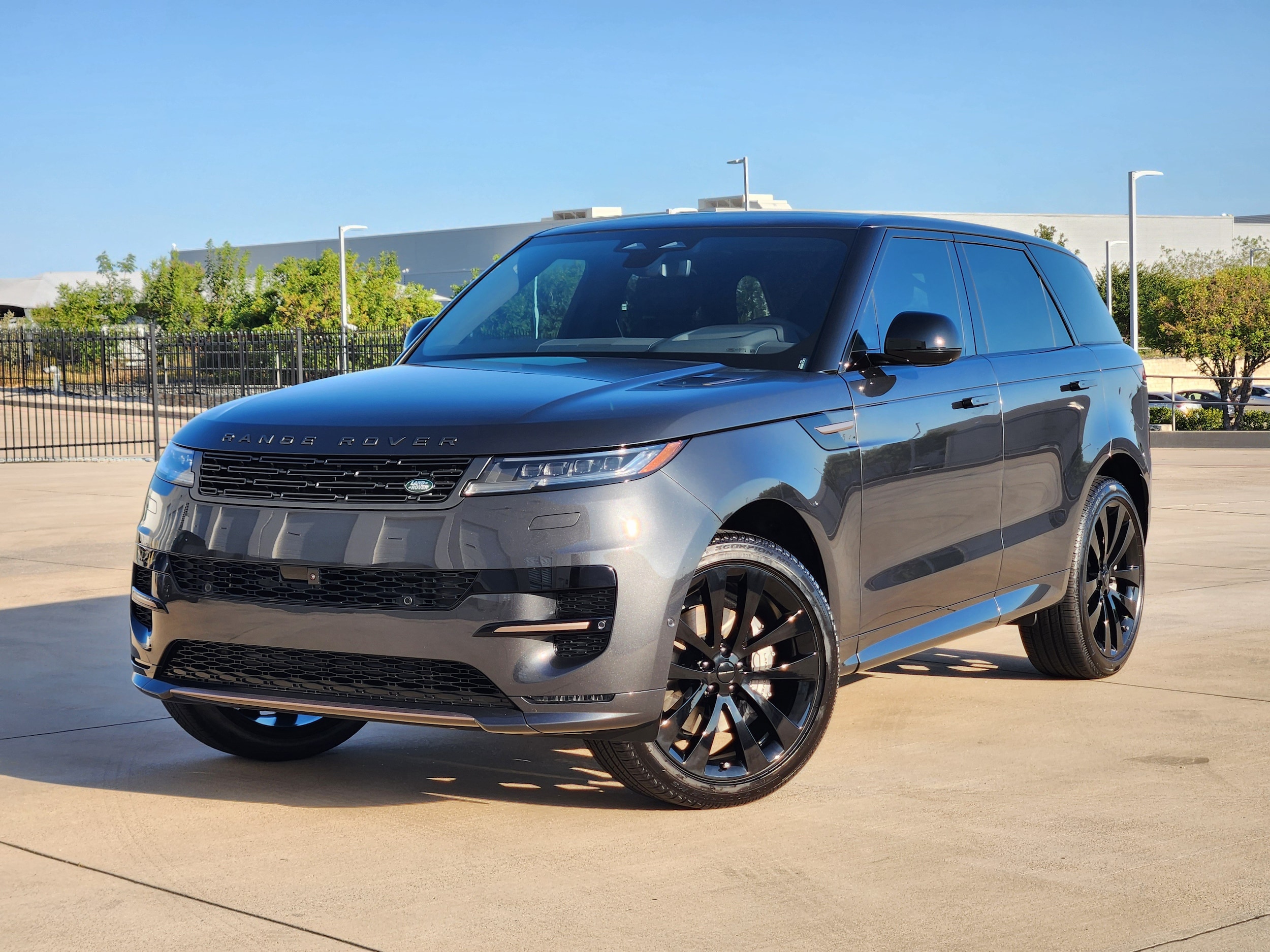 New 2026 Land Rover Range Rover Sport Dynamic SE