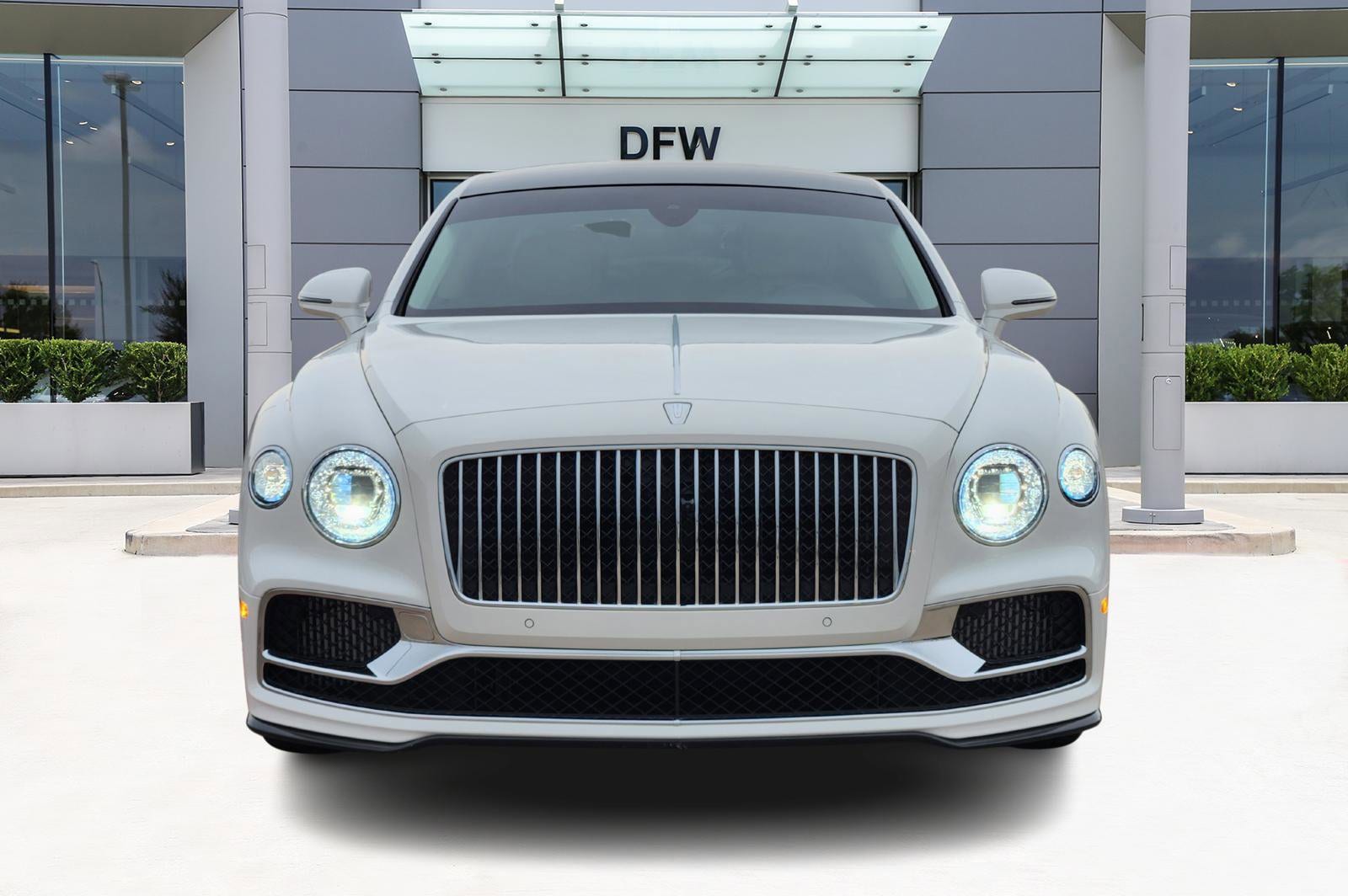 Used 2022 Bentley Flying Spur Mulliner with VIN SCBBG6ZG1NC098309 for sale in Dfw, TX