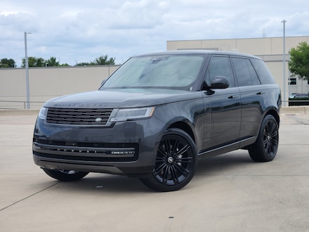 2025 Land Rover Range Rover P400 SE SUV
