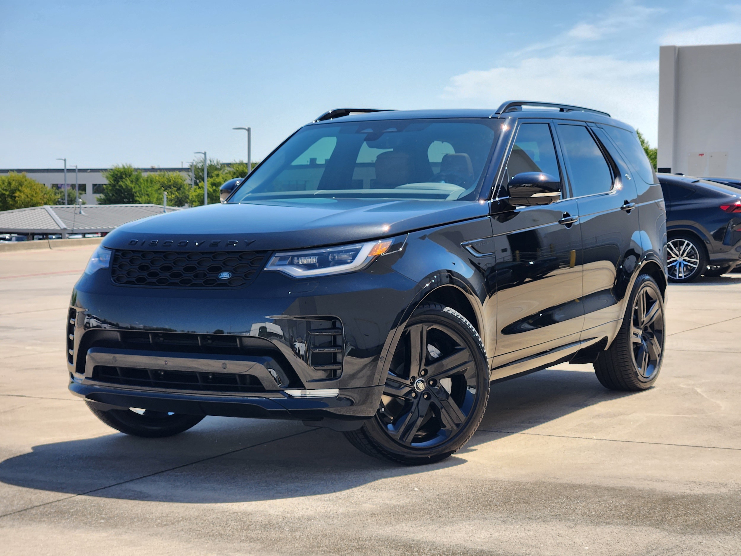 New 2026 Land Rover Discovery Dynamic SE