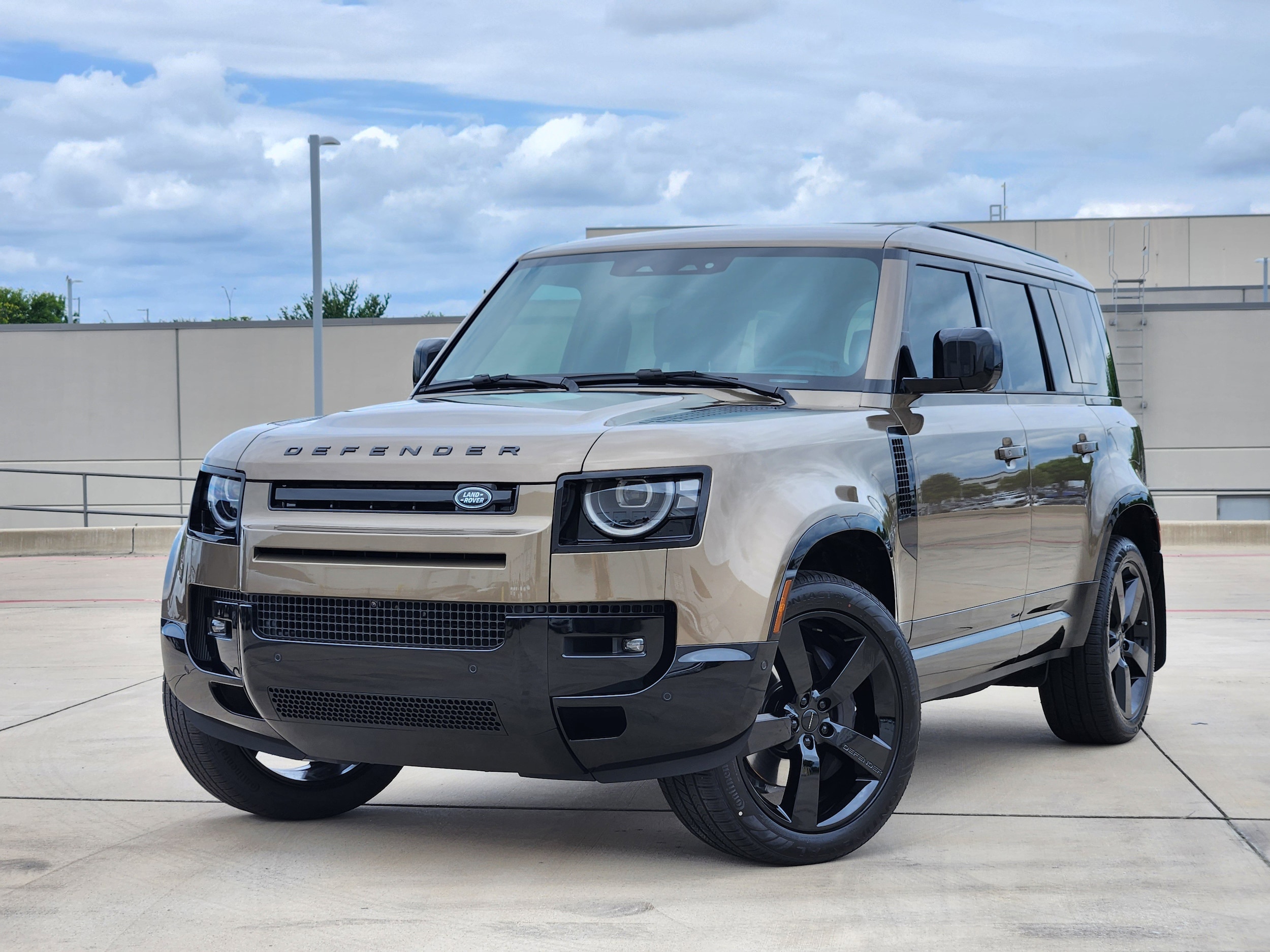 New 2026 Land Rover Defender 110 X-Dynamic SE