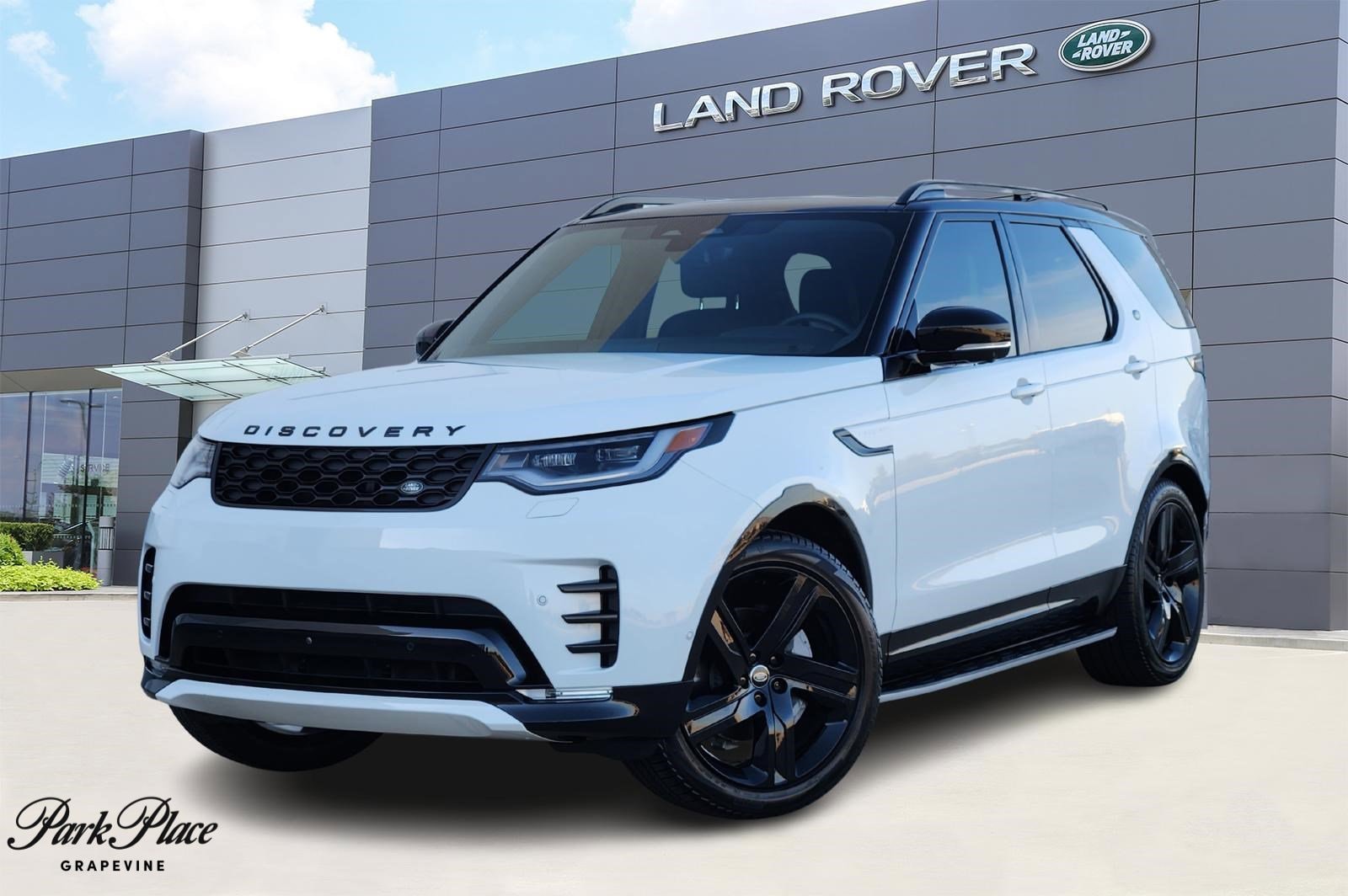 2025 Land Rover Discovery Dynamic SE's photo