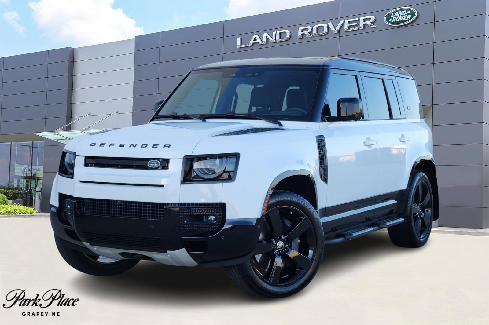 2024 Land Rover Defender X-Dynamic SE's photo