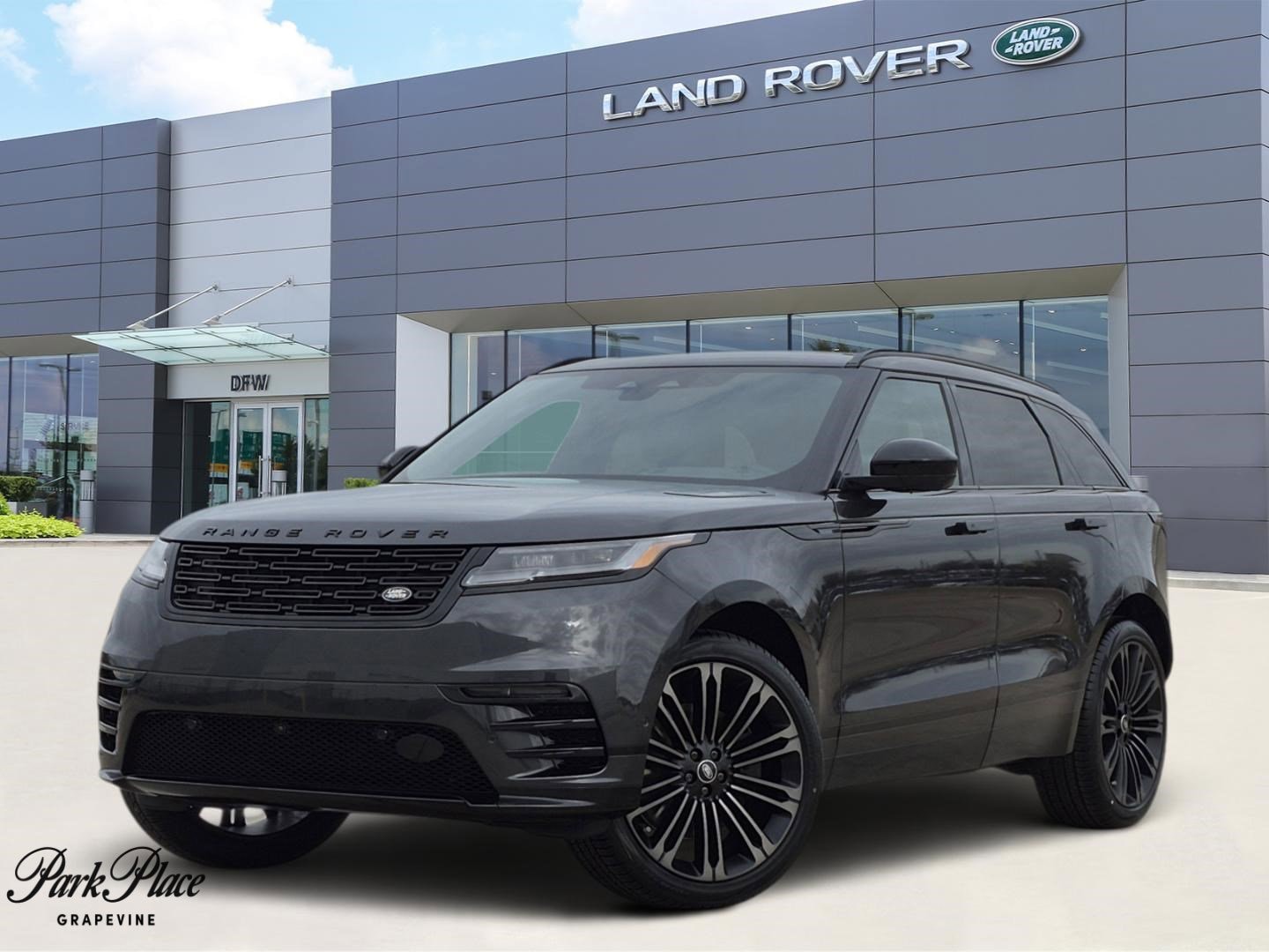 2026 Land Rover Range Rover Velar Dynamic SE
