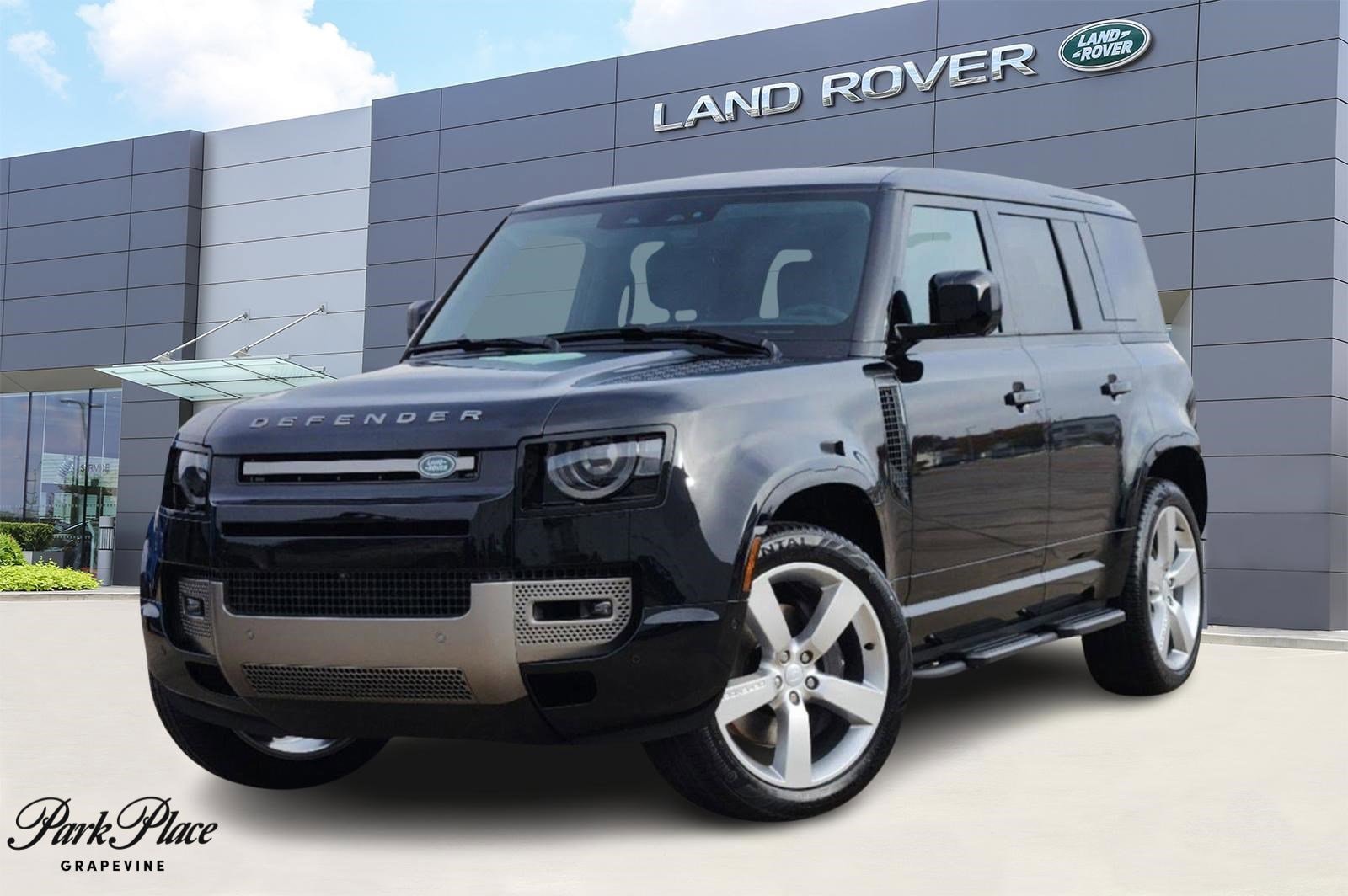 2025 Land Rover Defender X-Dynamic SE's photo