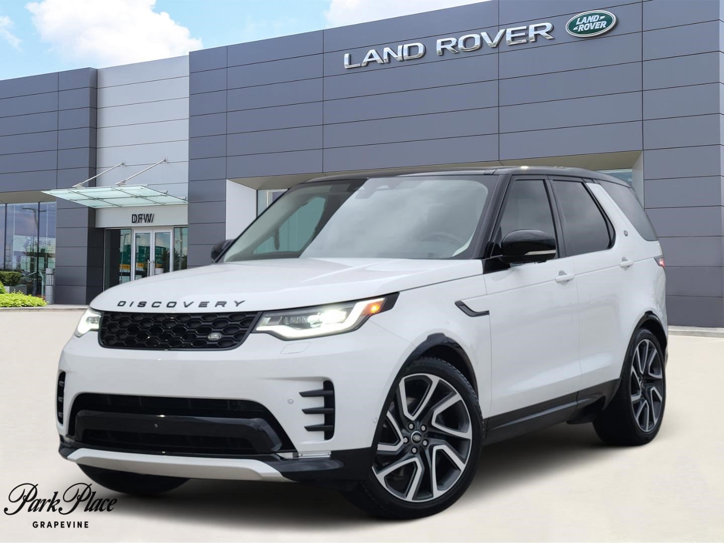 2025 Land Rover Discovery Dynamic SE