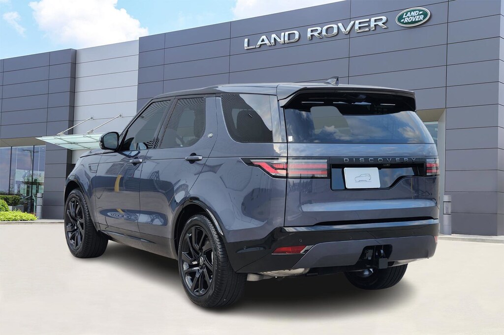 New 2025 Land Rover Discovery Dynamic SE SUV