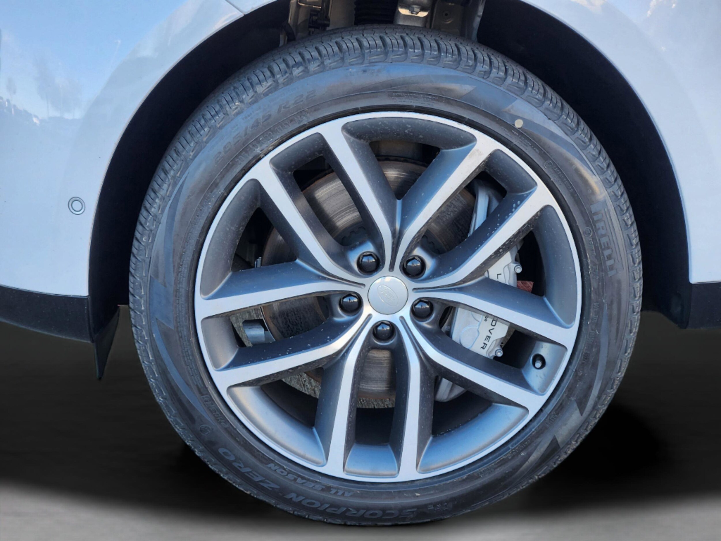 2025 Land Rover Range Rover SE - Photo 32