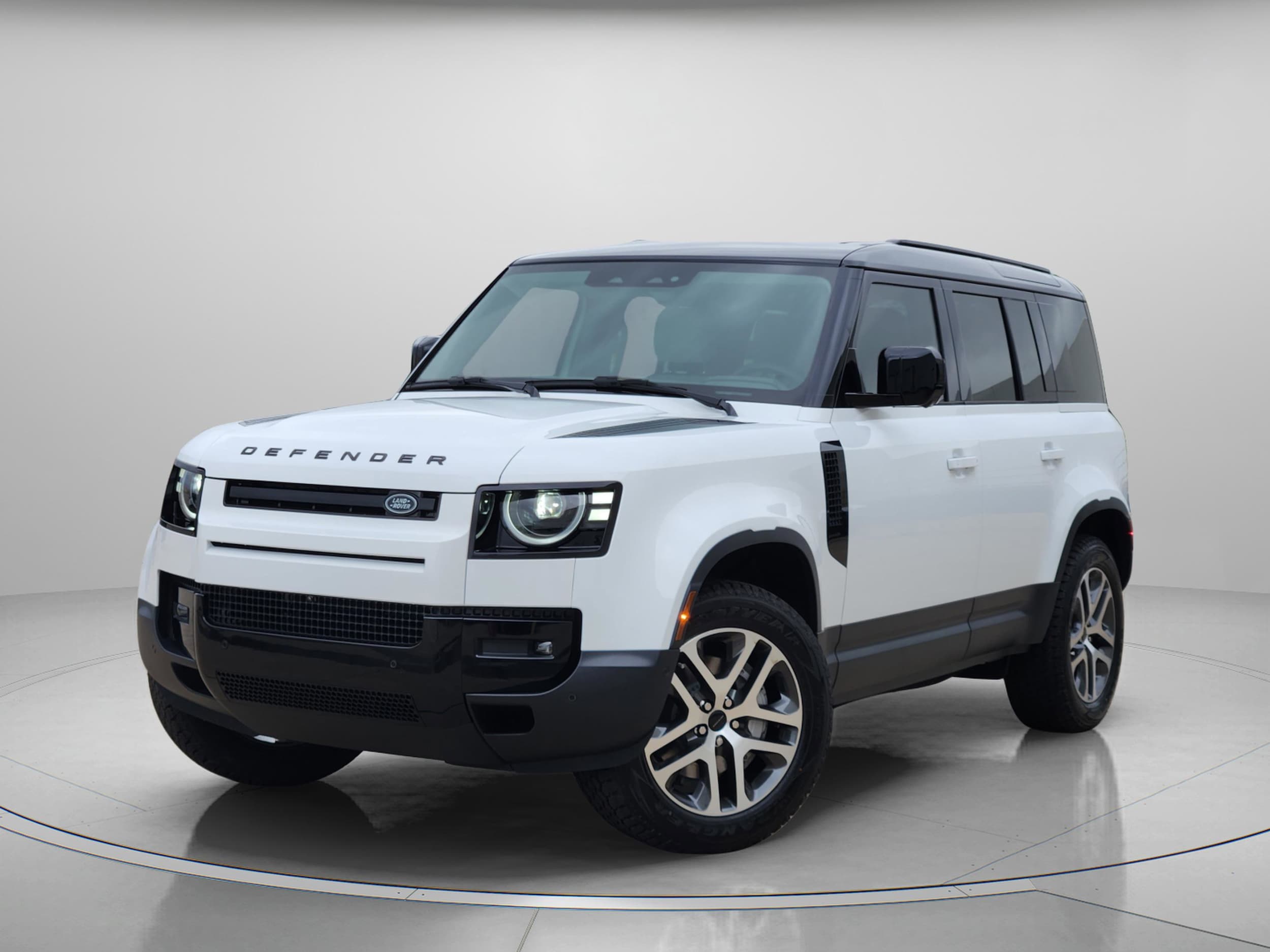2026 Land Rover Defender 110 S P300's photo
