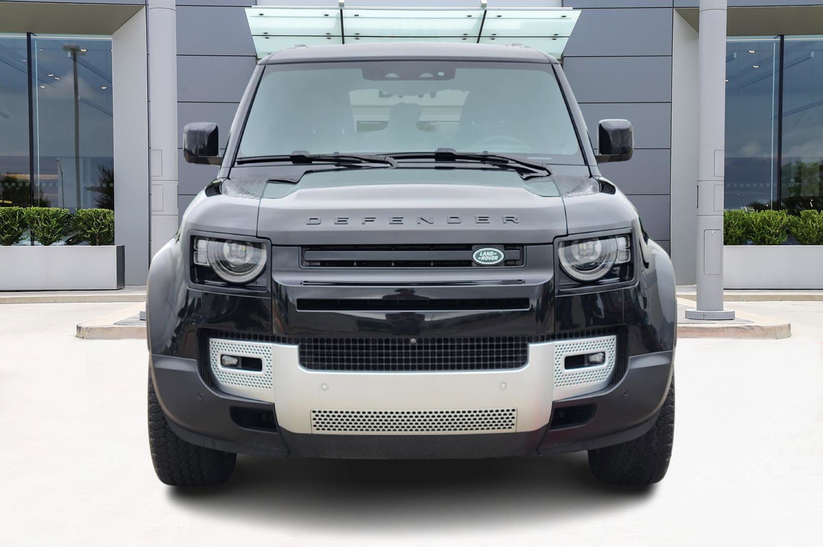 Certified 2024 Land Rover Defender X-Dynamic SE with VIN SALE2FEUXR2303120 for sale in Dfw, TX