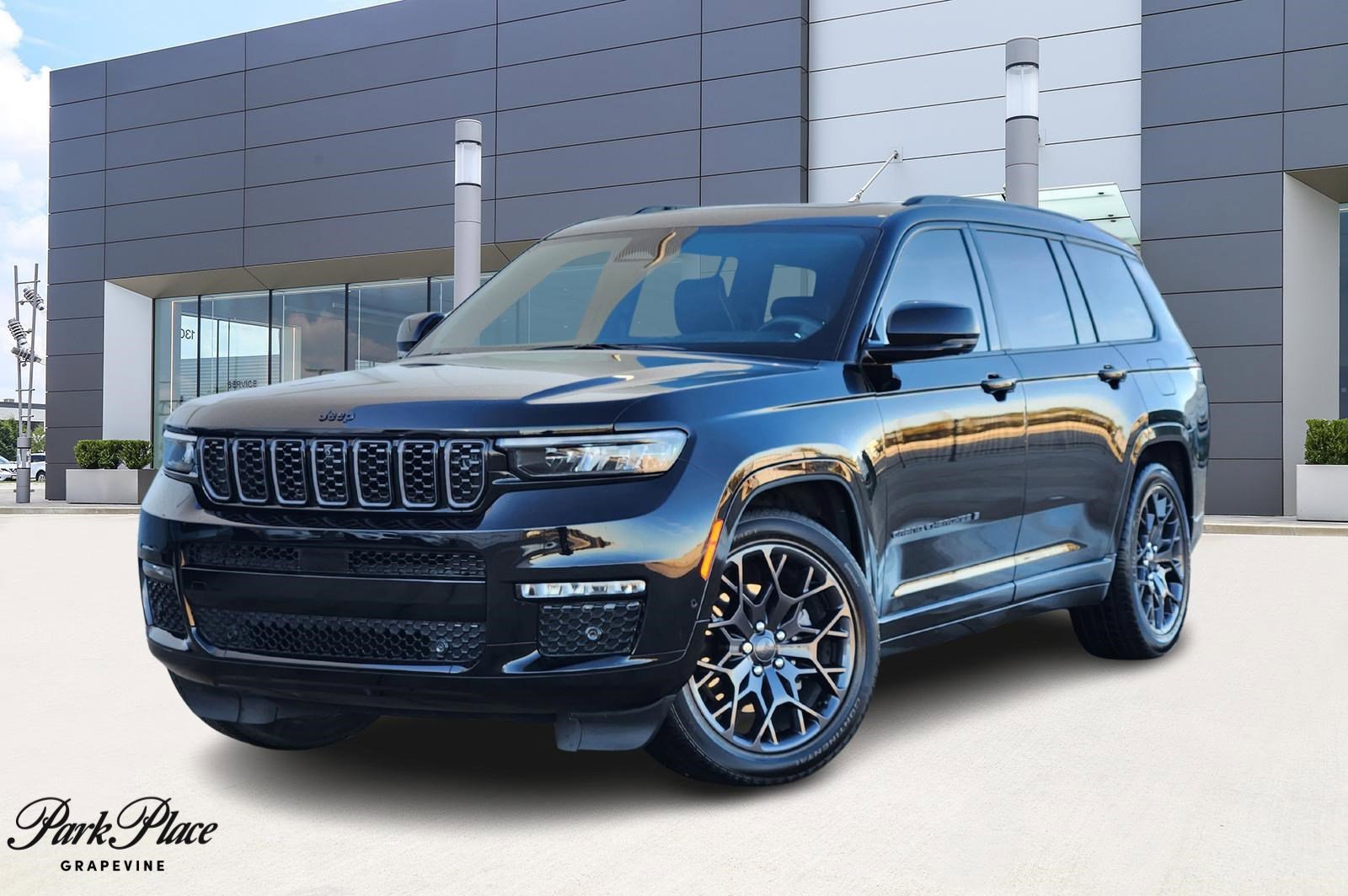 2023 Jeep Grand Cherokee L Summit Reserve's photo