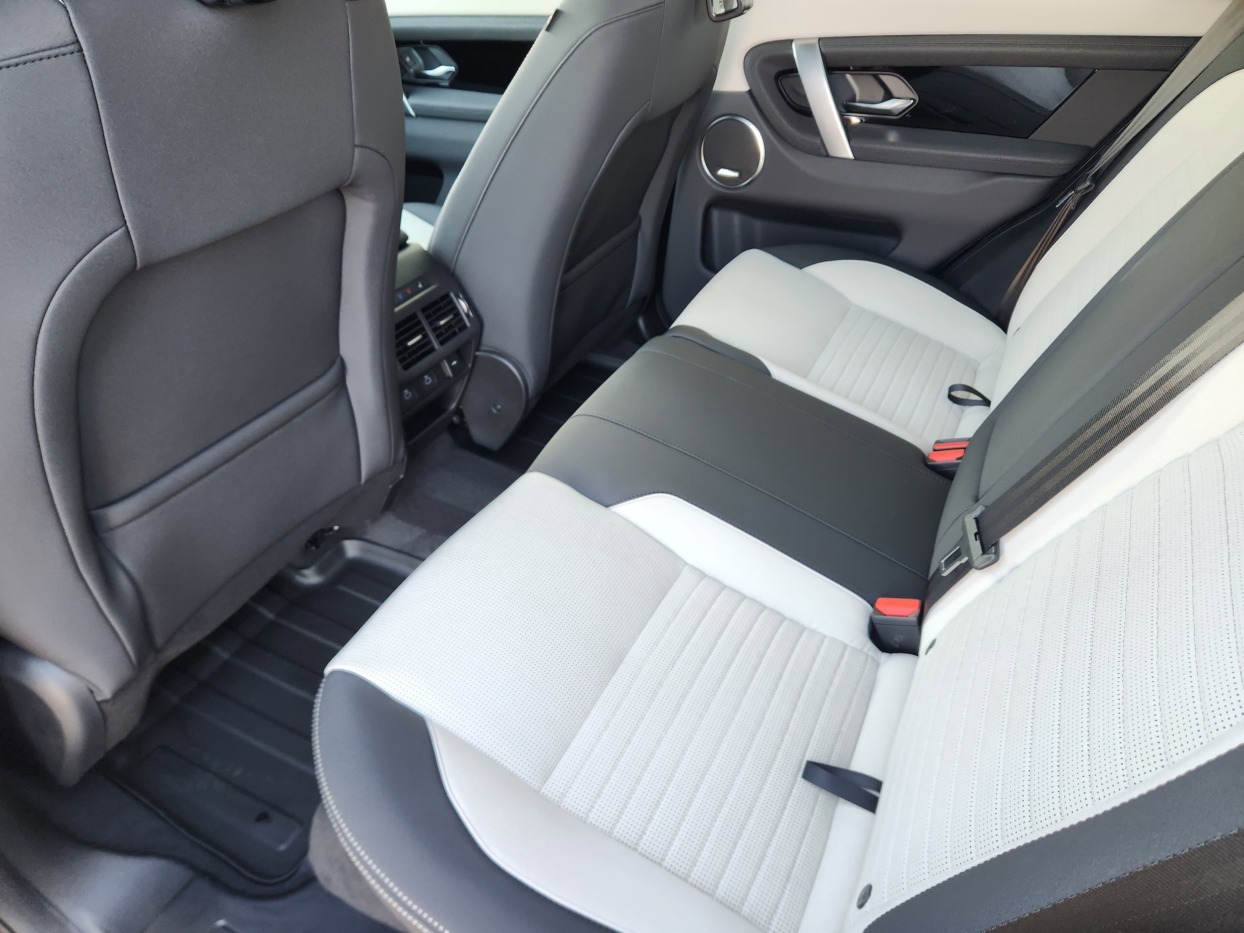 2025 Land Rover Discovery Sport S - Photo 27