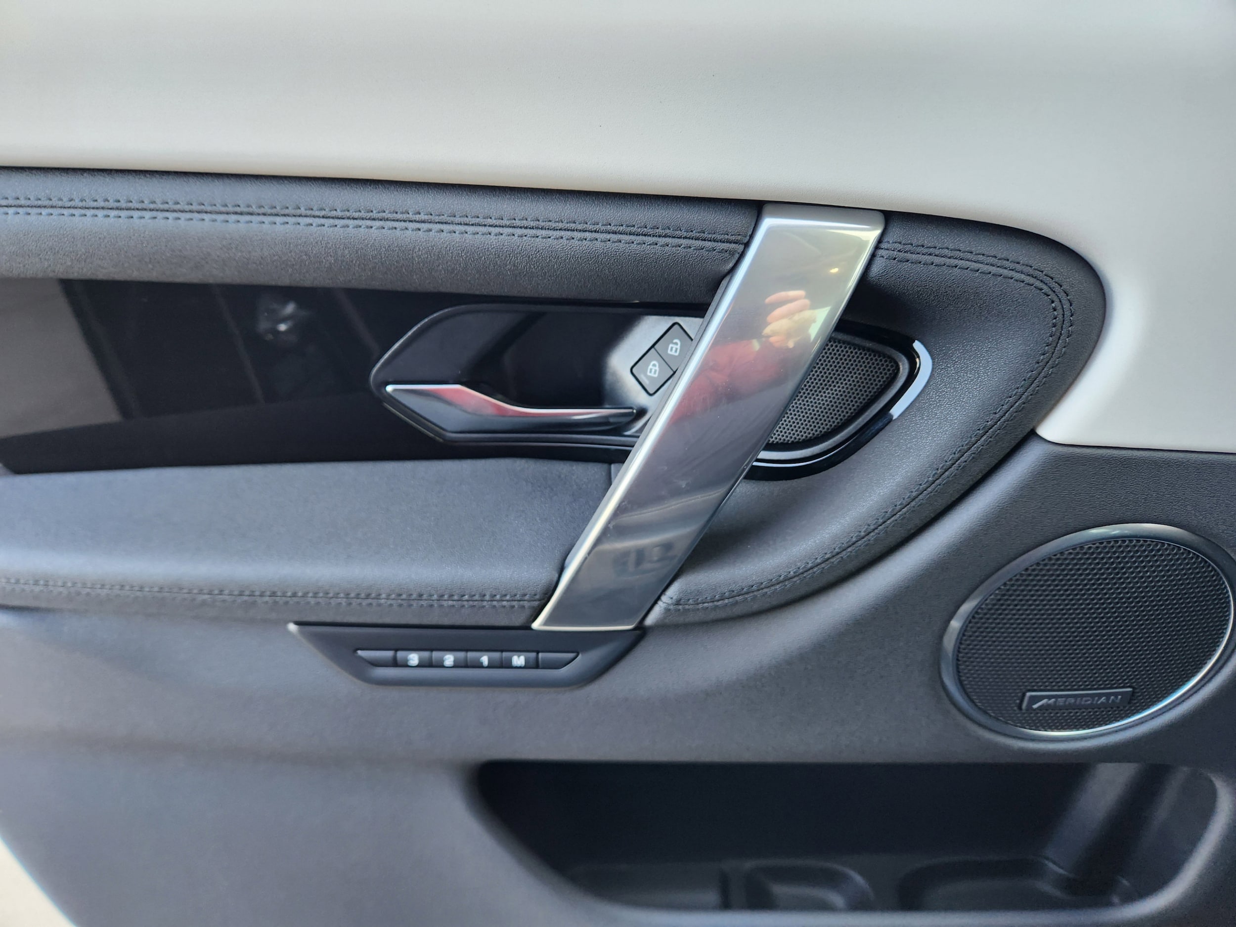 2025 Land Rover Discovery Sport S - Photo 18