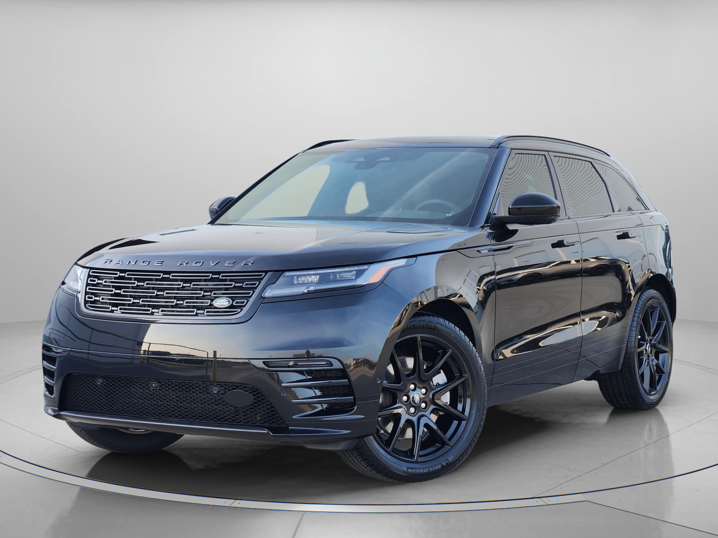 New 2026 Land Rover Range Rover Velar Dynamic SE