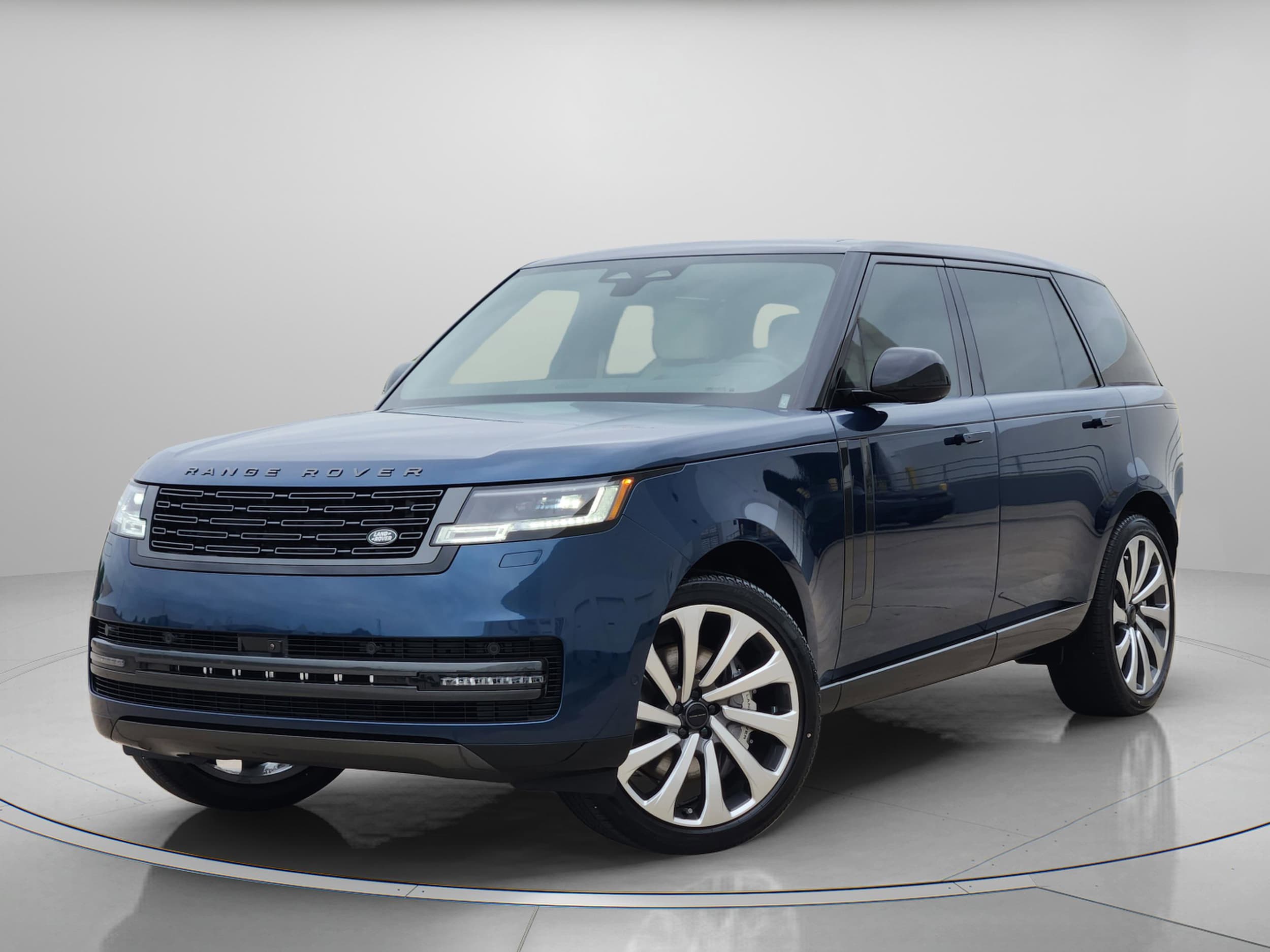 2026 Land Rover Range Rover 4.4 SE LWB 7's photo