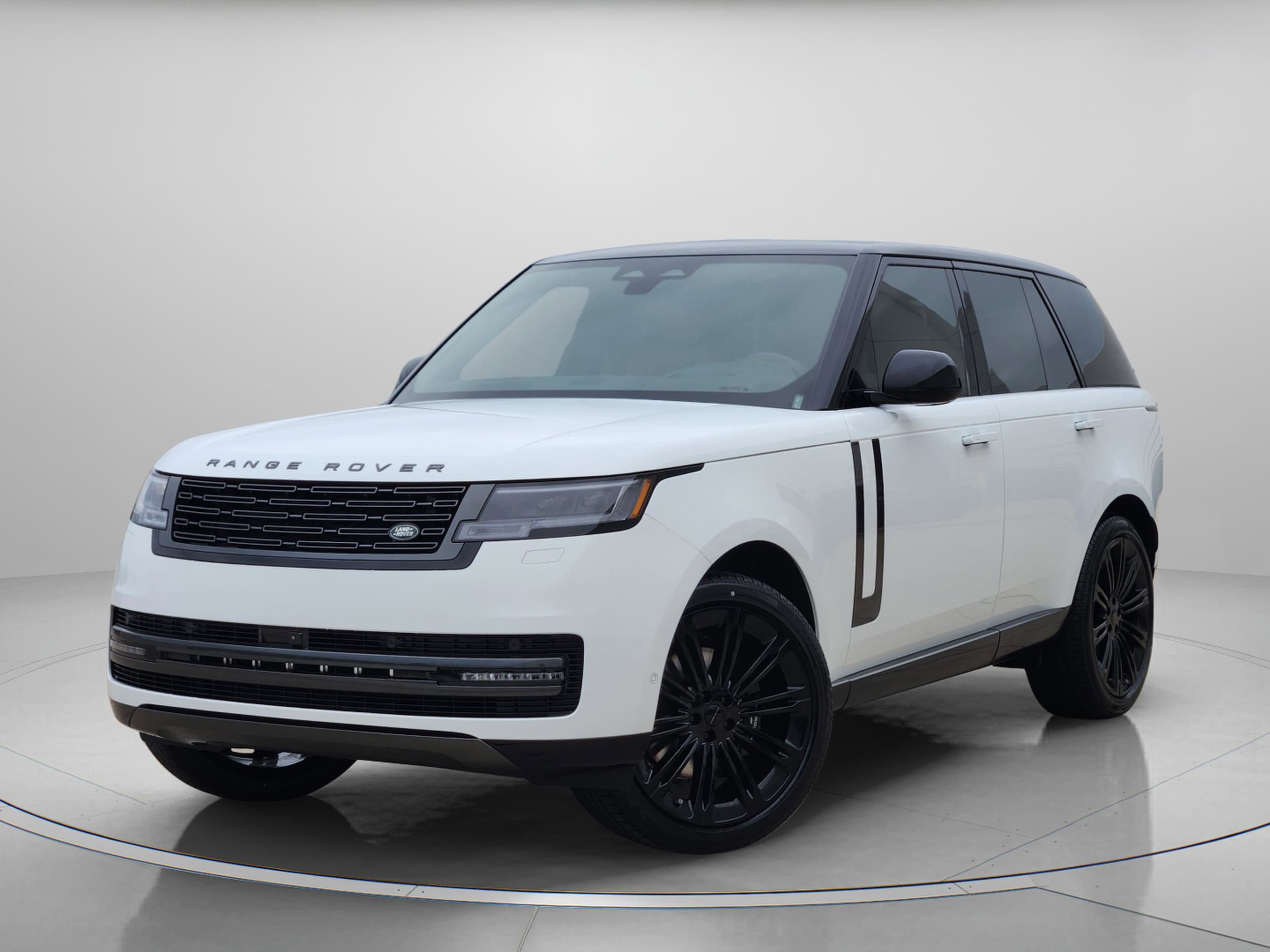 2026 Land Rover Range Rover 3.0 SE SWB's photo