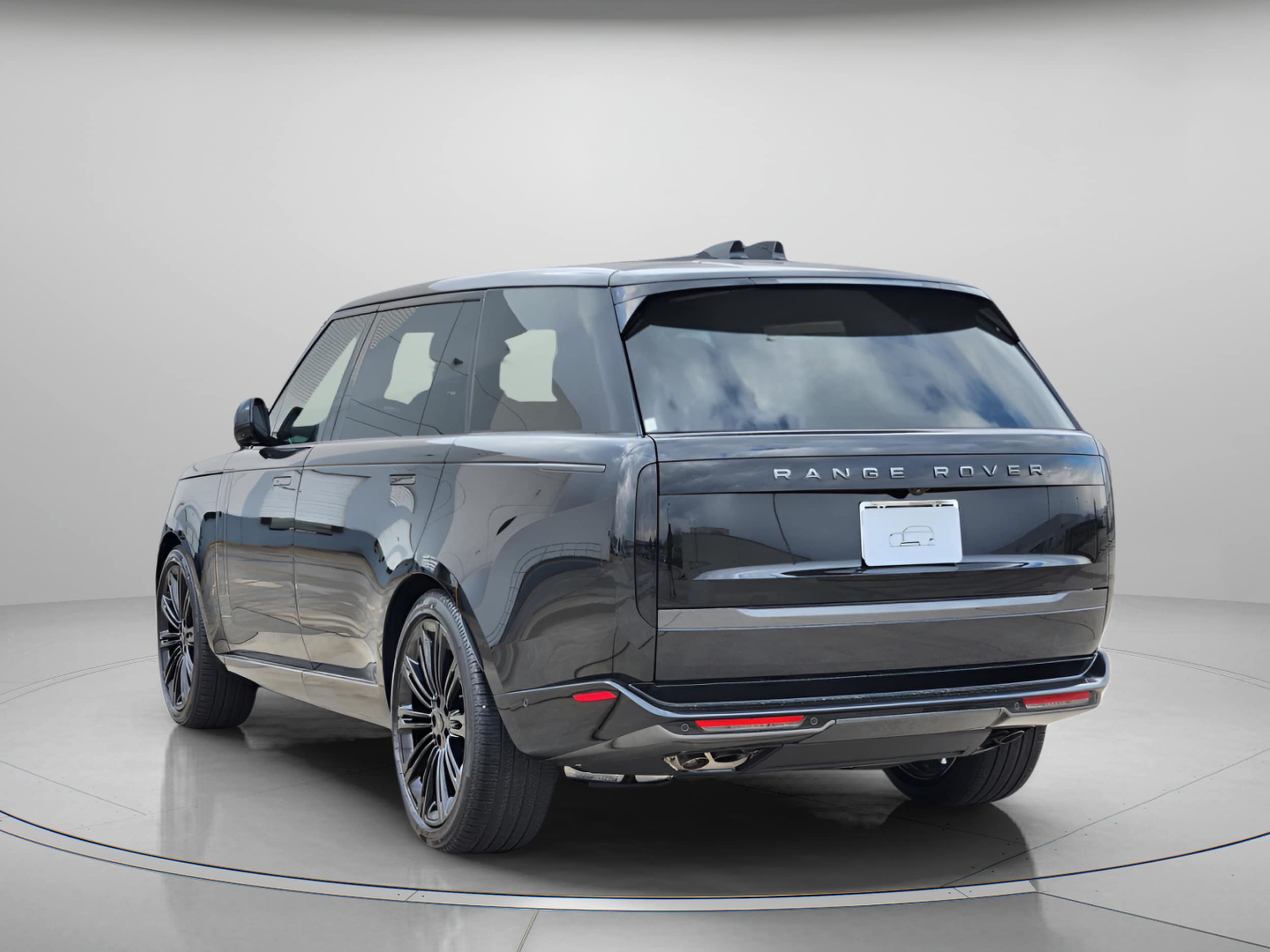 2026 Land Rover Range Rover SE - Photo 3