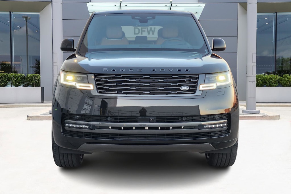 New 2025 Land Rover Range Rover P400 SE P400 SE SWB