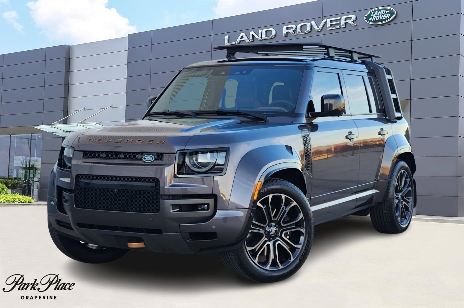 2025 Land Rover Defender Octa's photo