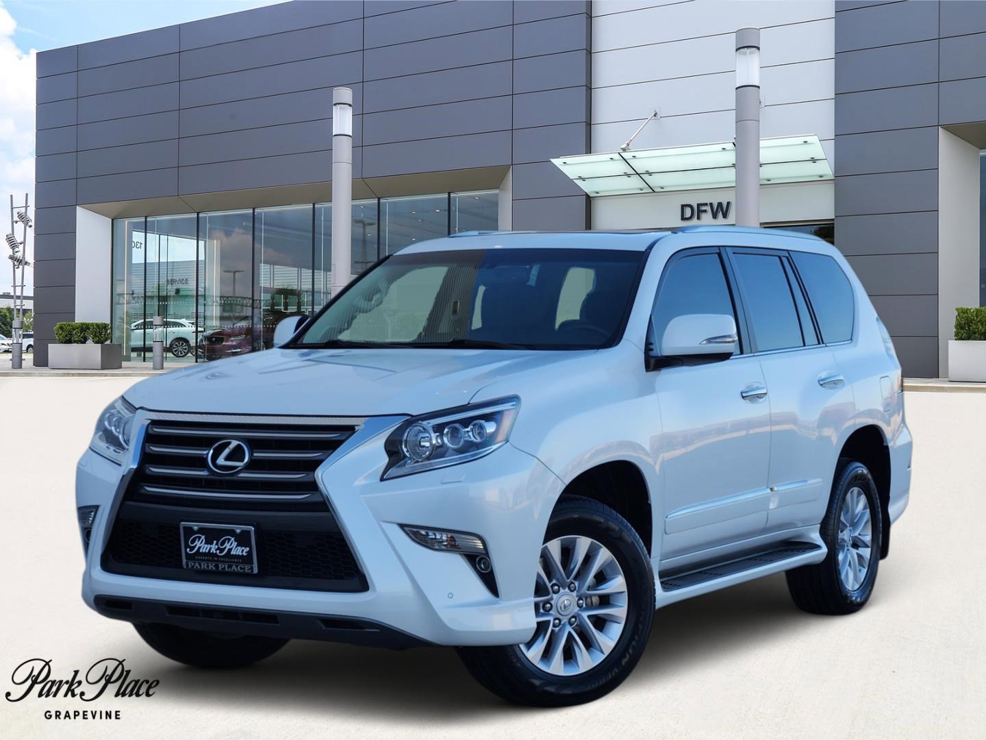 2017 Lexus GX Base's photo