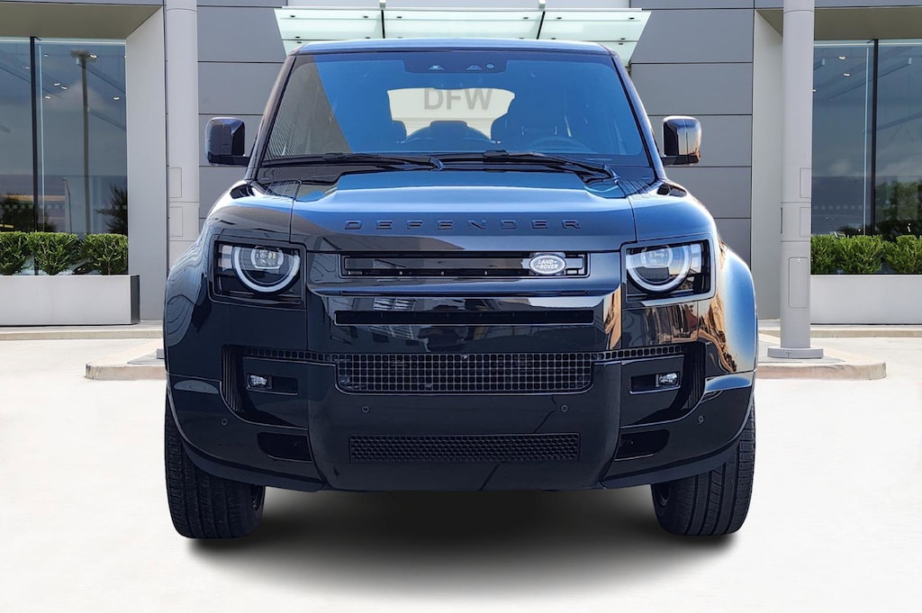 New 2026 Land Rover Defender 130 400PS X-Dynamic SE SUV