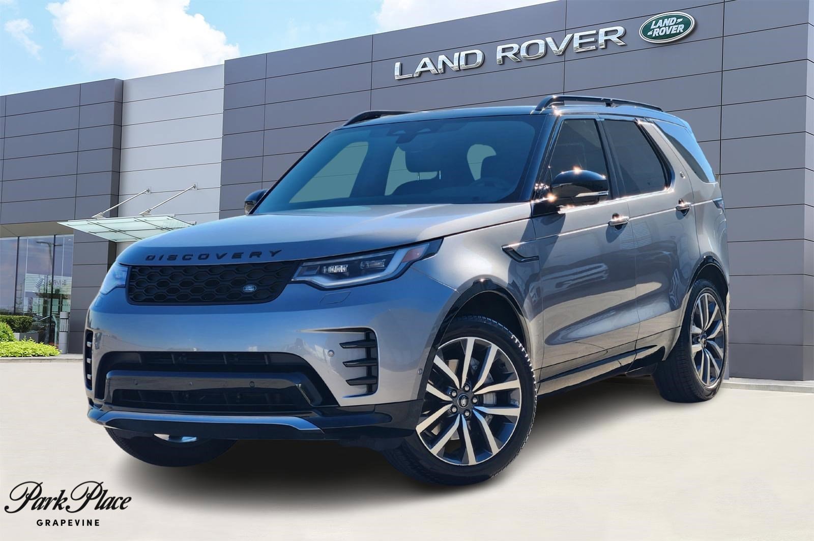 2024 Land Rover Discovery Dynamic SE's photo
