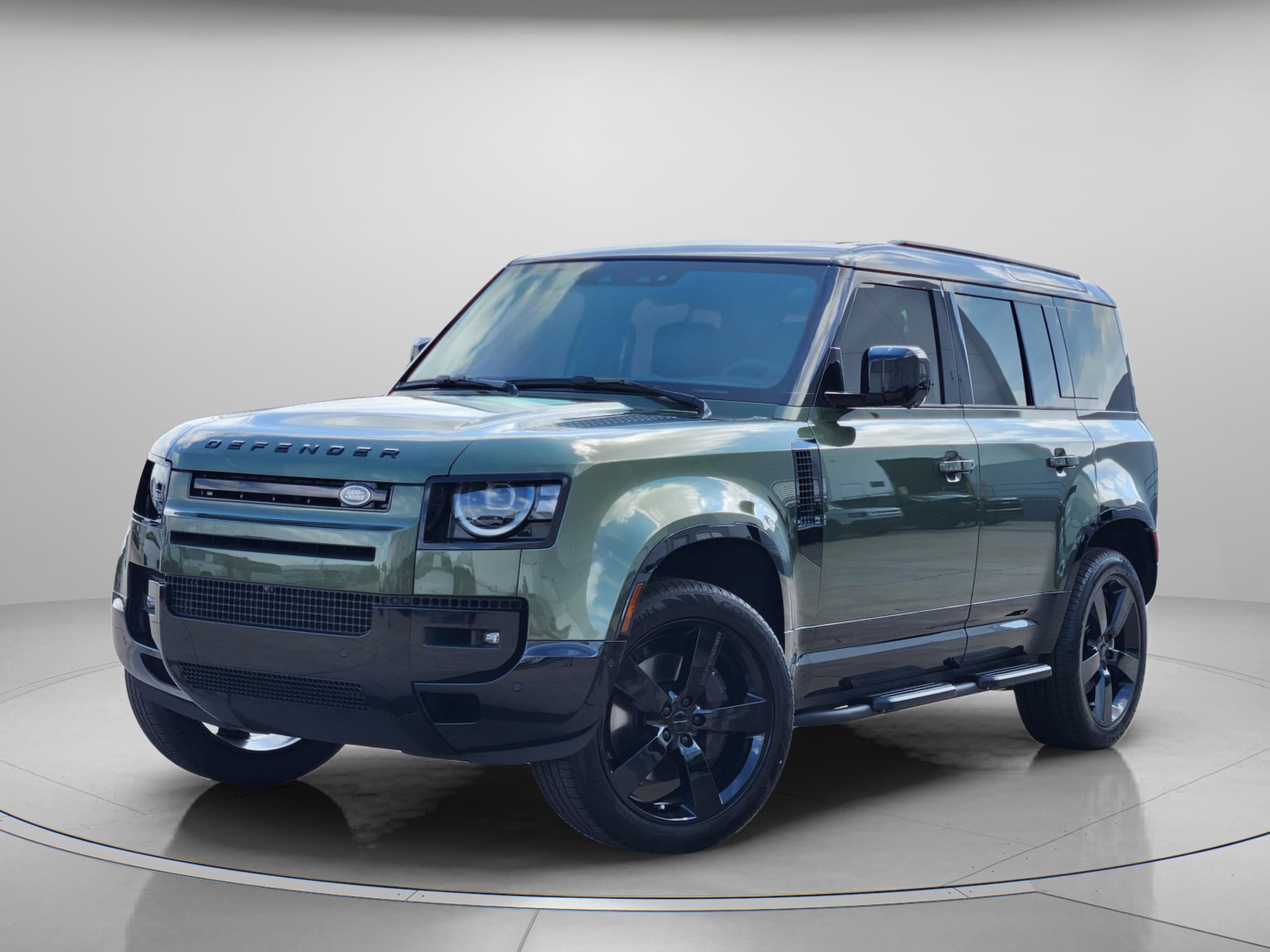 2026 Land Rover Defender 110 X-Dynamic SE P400's photo