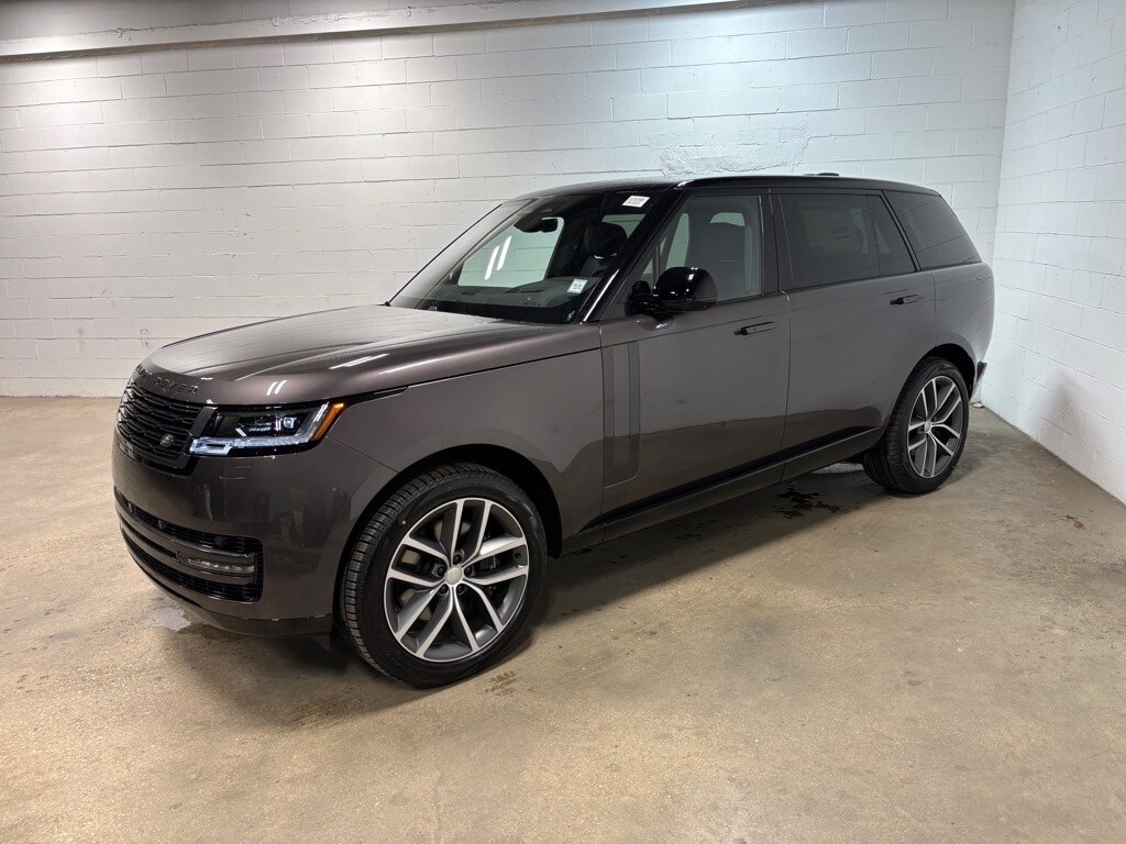 2025 Land Rover Range Rover SE's photo