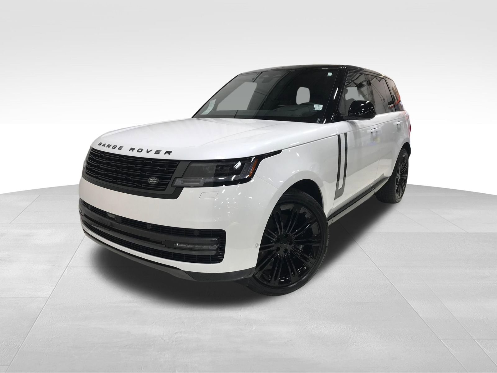 2026 Land Rover Range Rover 4.4 SE SWB's photo