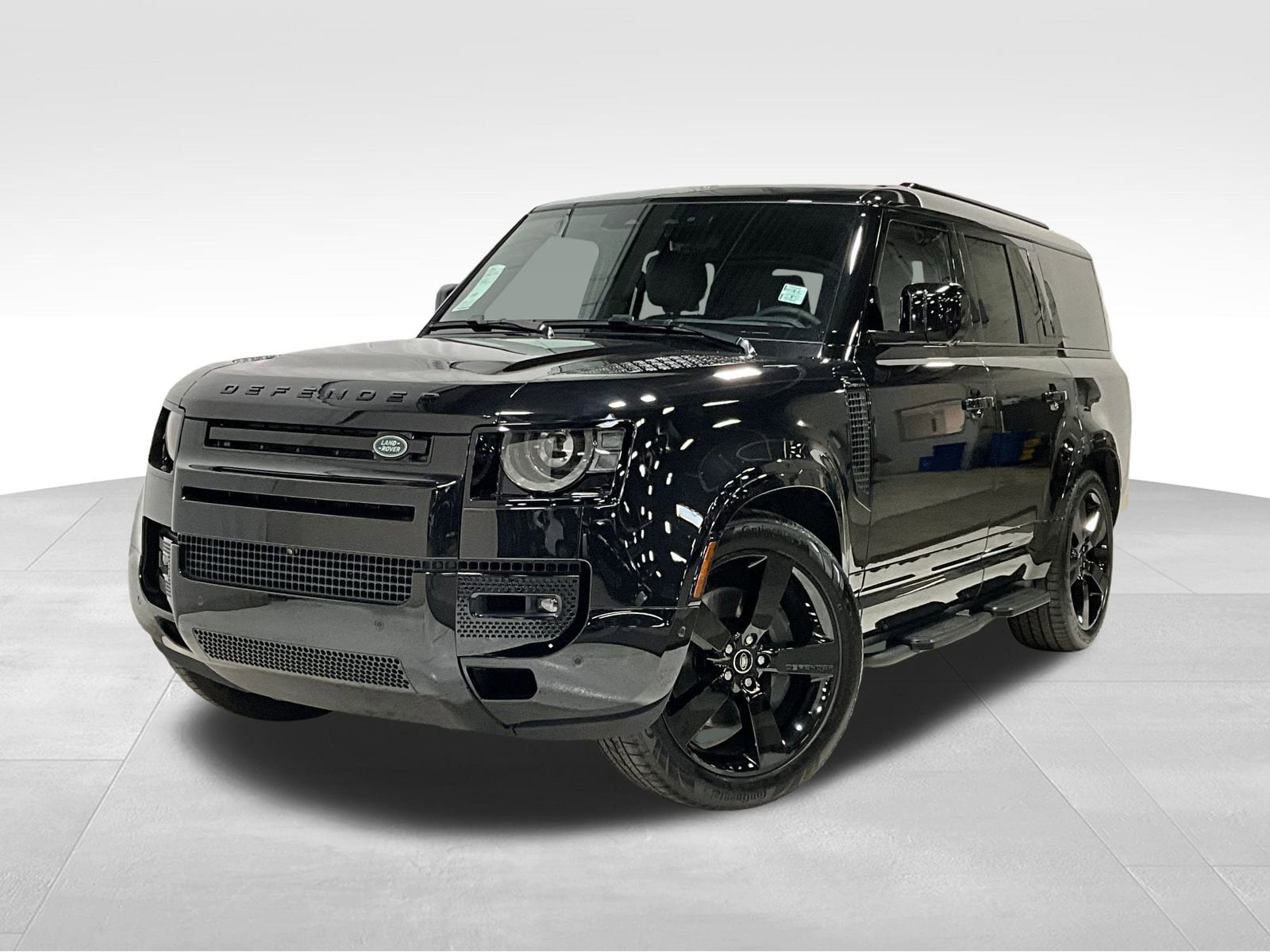 2025 Land Rover Defender X-Dynamic SE's photo