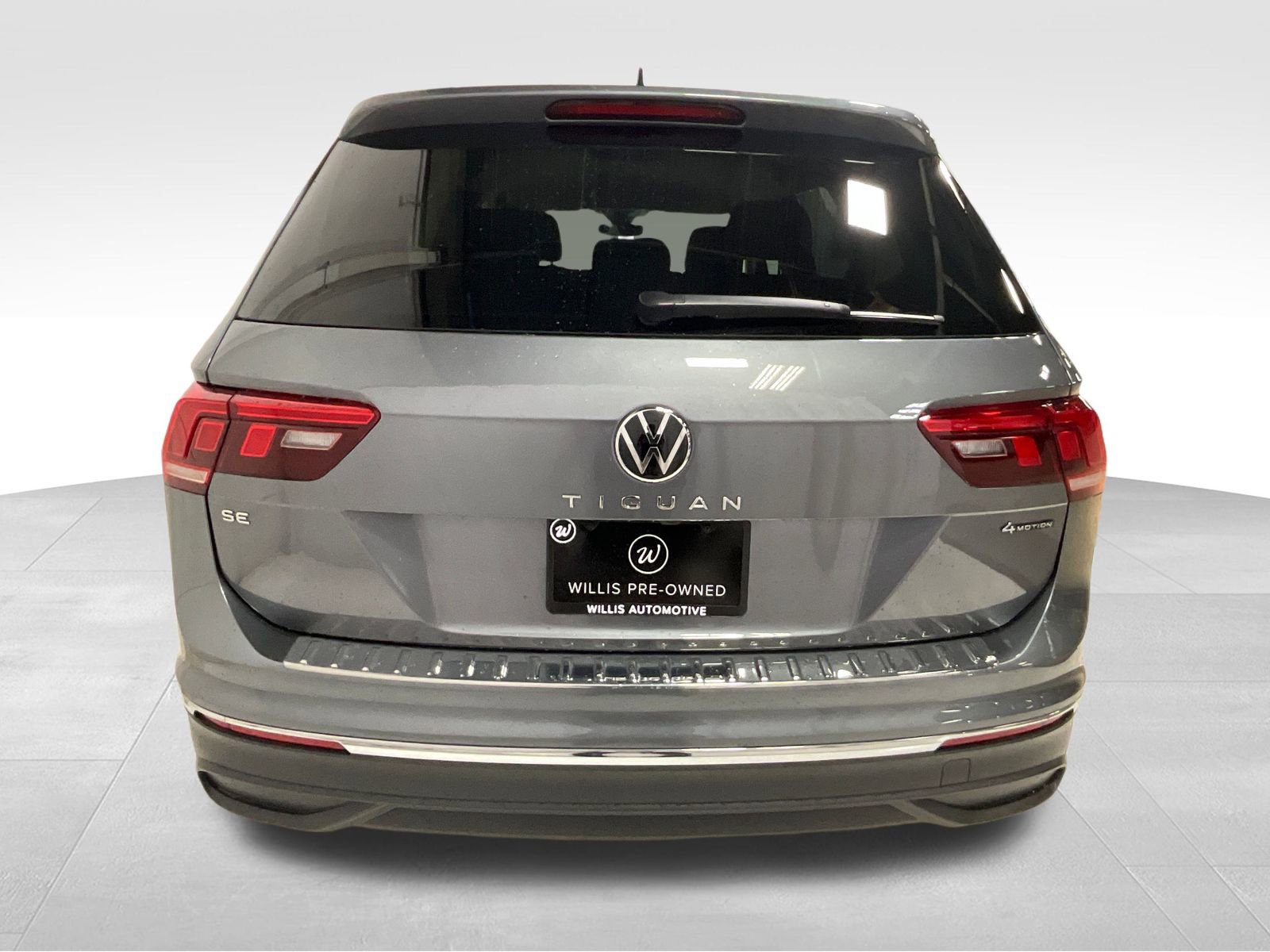 2024 Volkswagen Tiguan SE photo 3