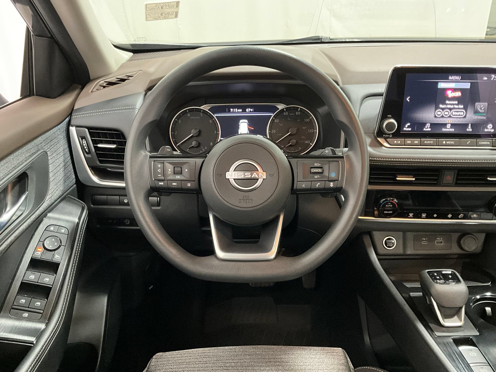 2023 Nissan Rogue SV - Photo 7