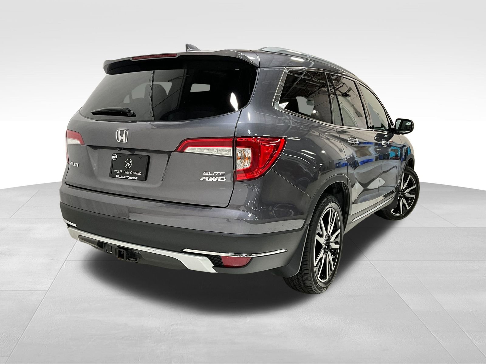 2020 Honda Pilot Elite photo 2