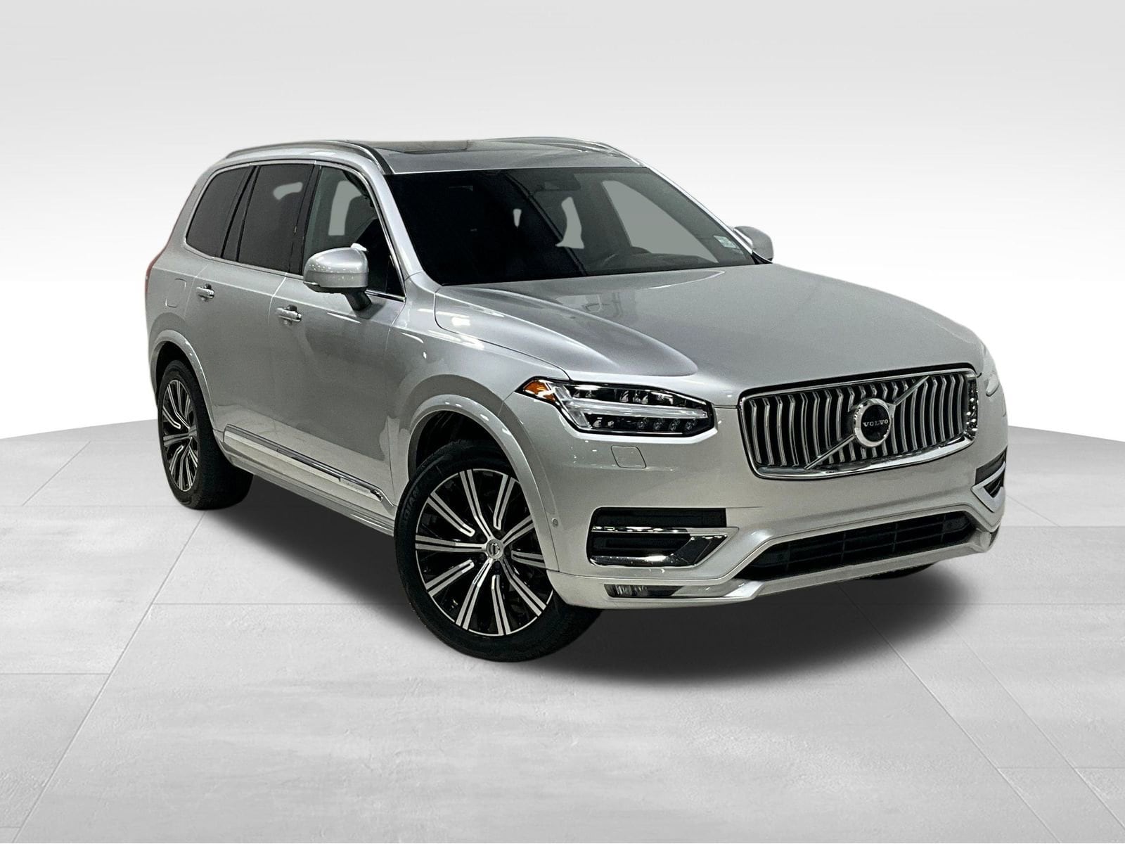 2020 Volvo XC90 Inscription's photo