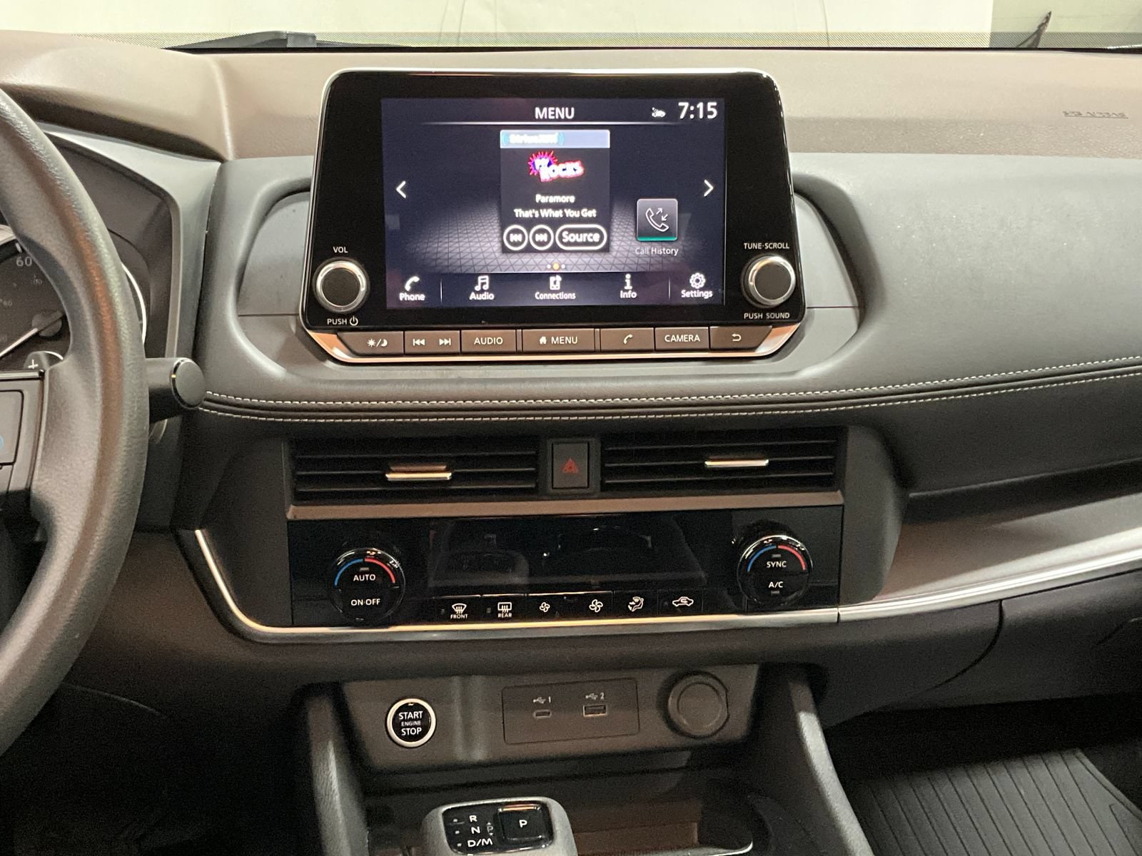 2023 Nissan Rogue SV - Photo 8