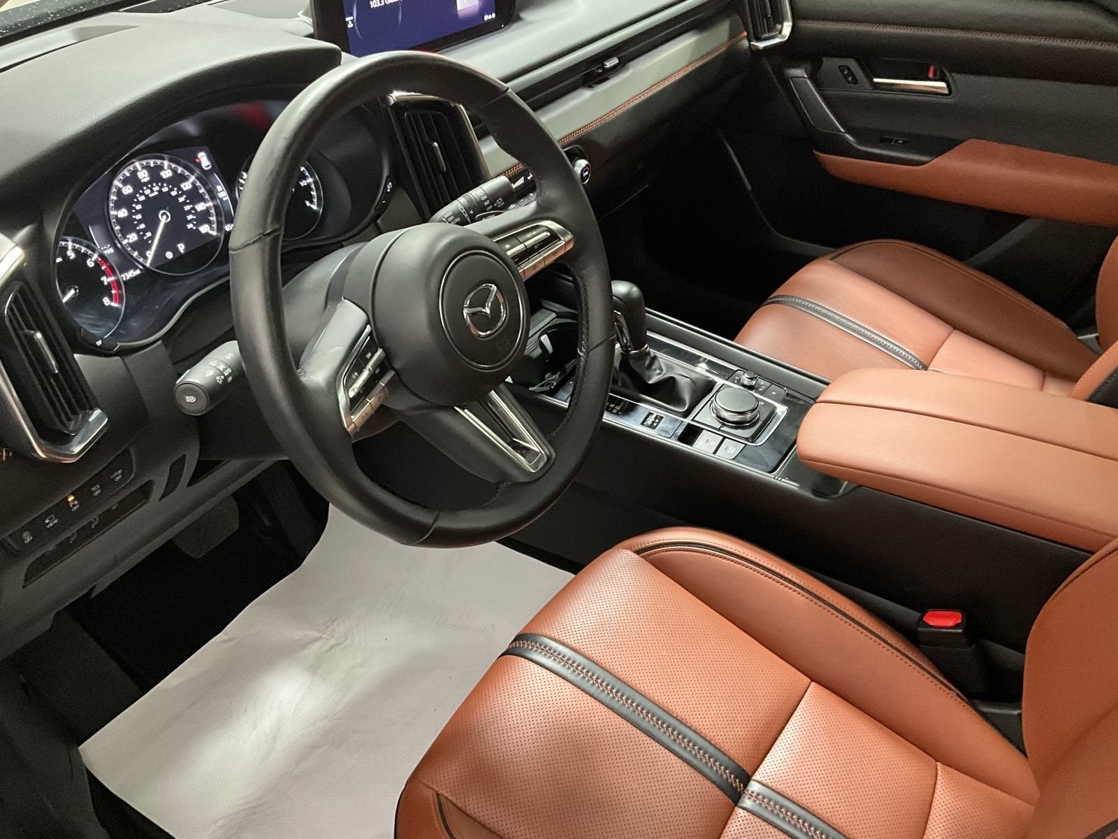 2025 Mazda CX-50 Premium - Photo 13