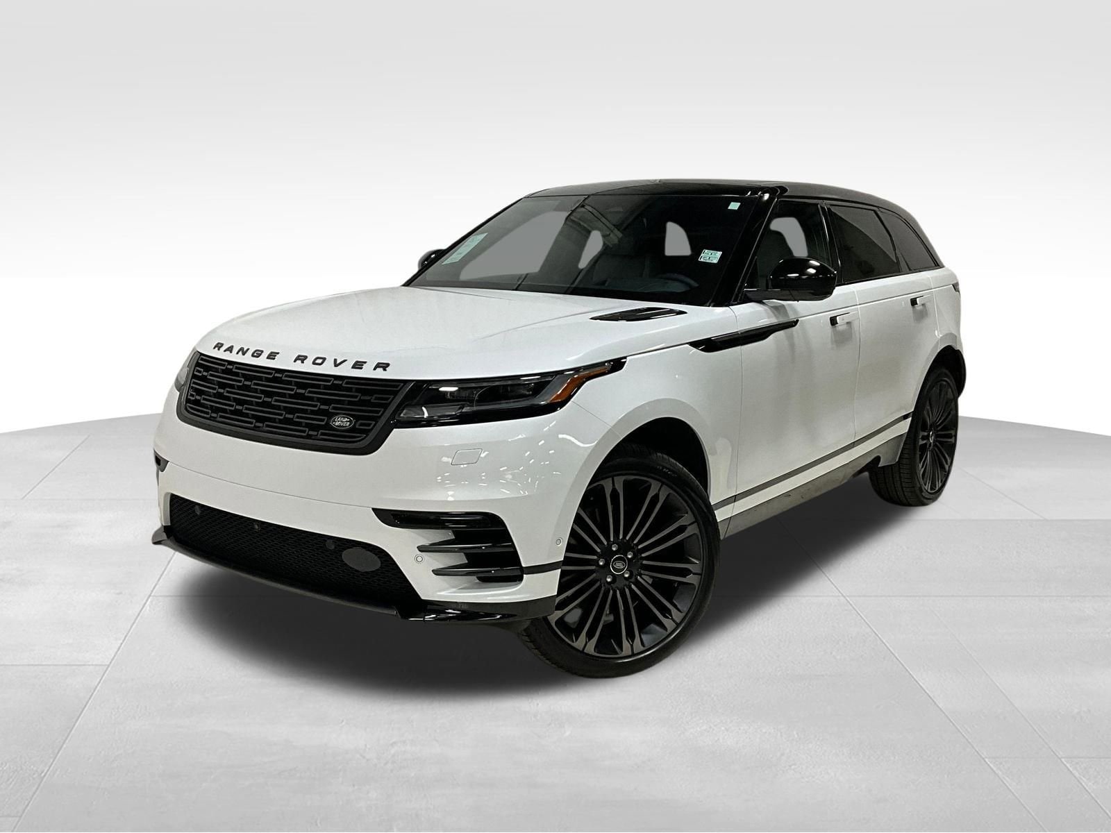 2026 Land Rover Range Rover Velar Dynamic SE's photo